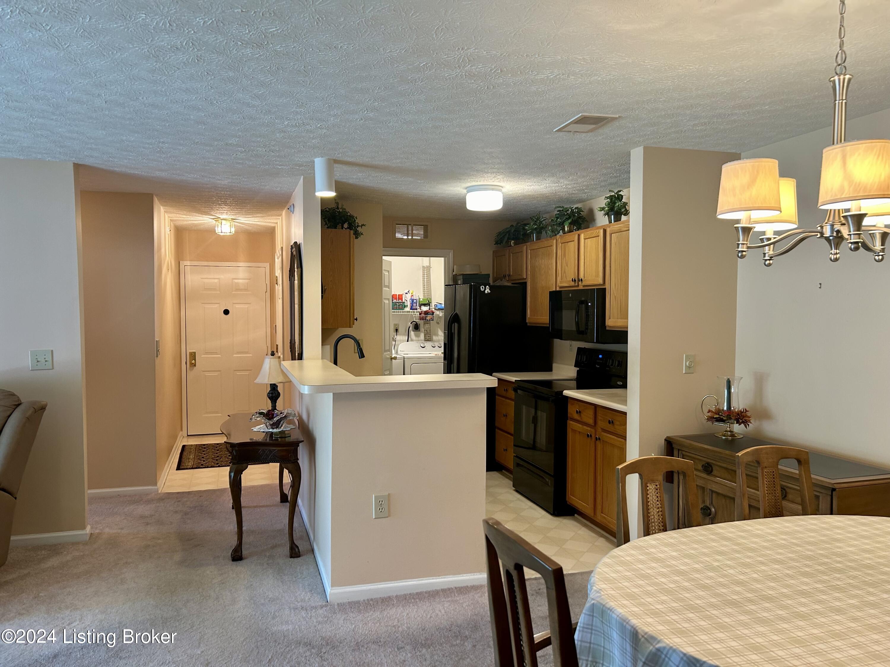 3903 Yardley Ct, 103