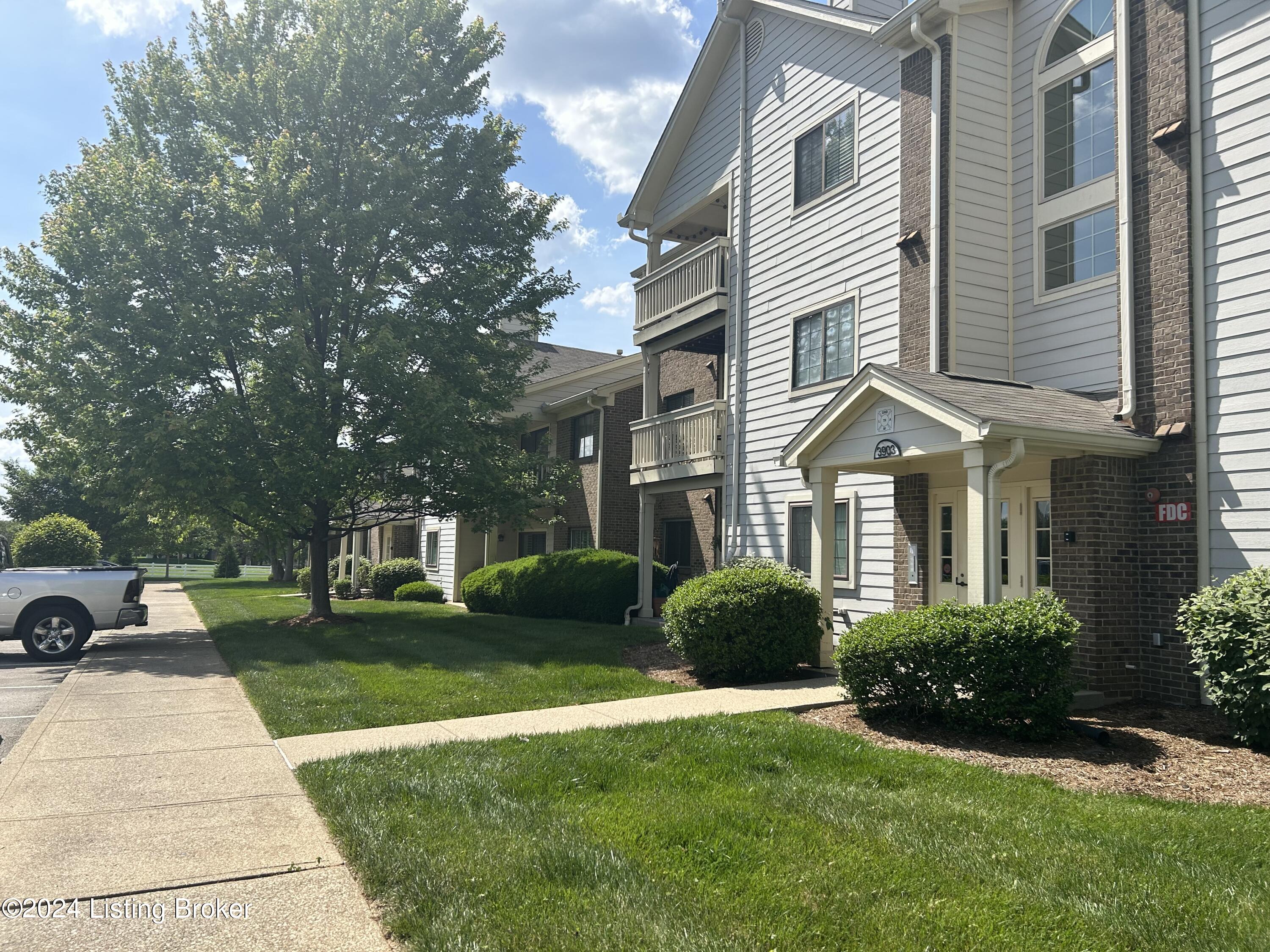 3903 Yardley Ct, 103
