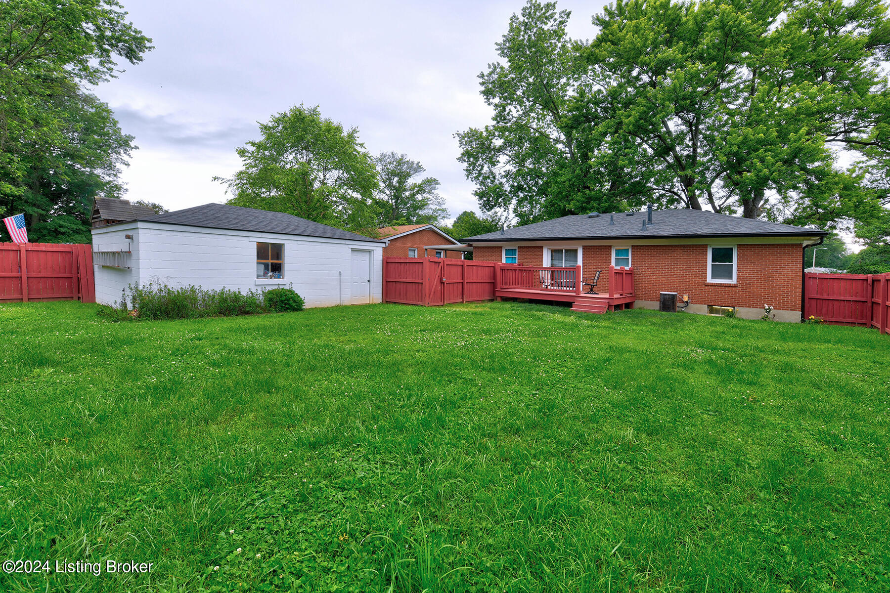 2002 Lynn Lea Rd