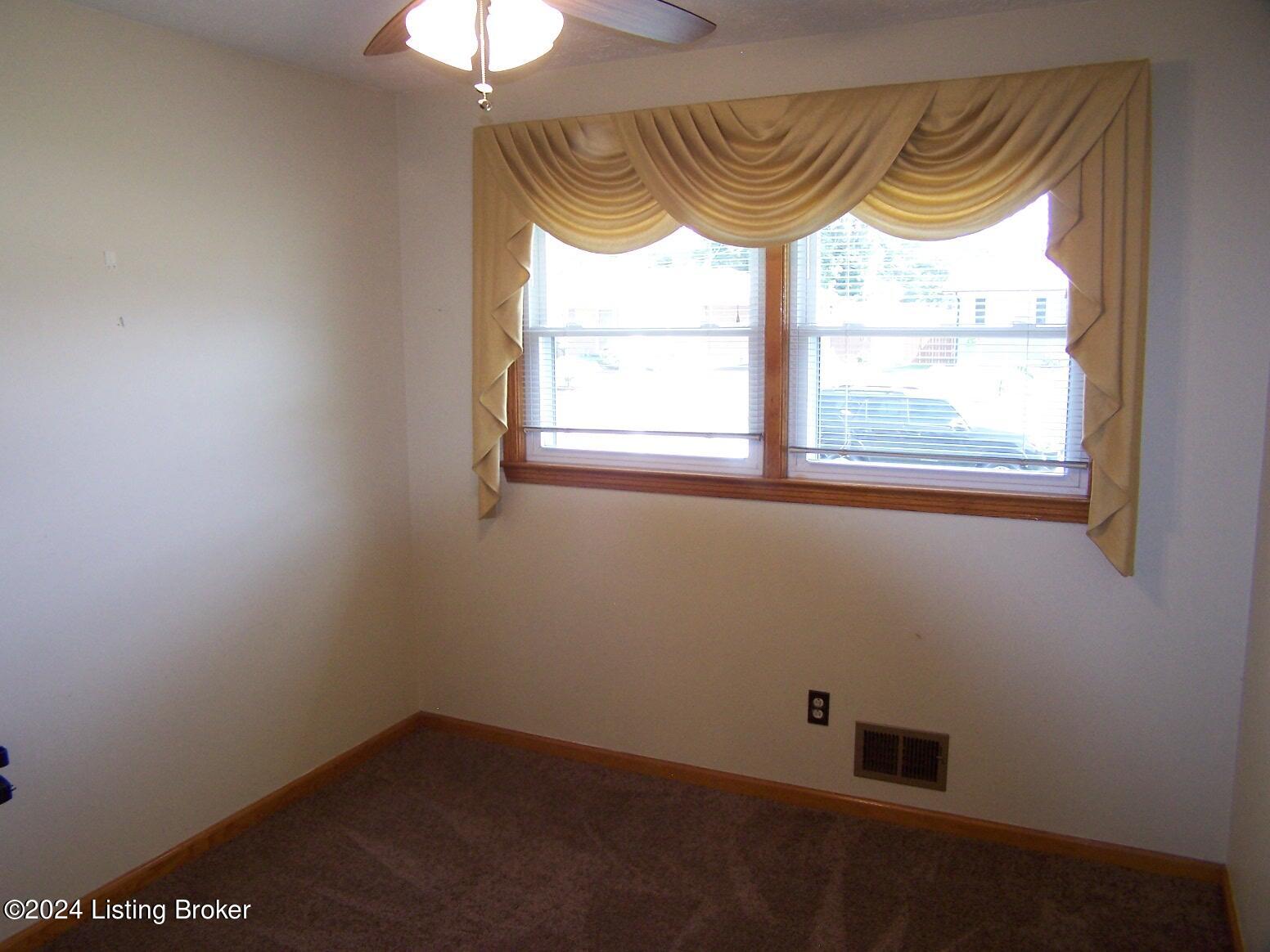 6704 Cindy Dr