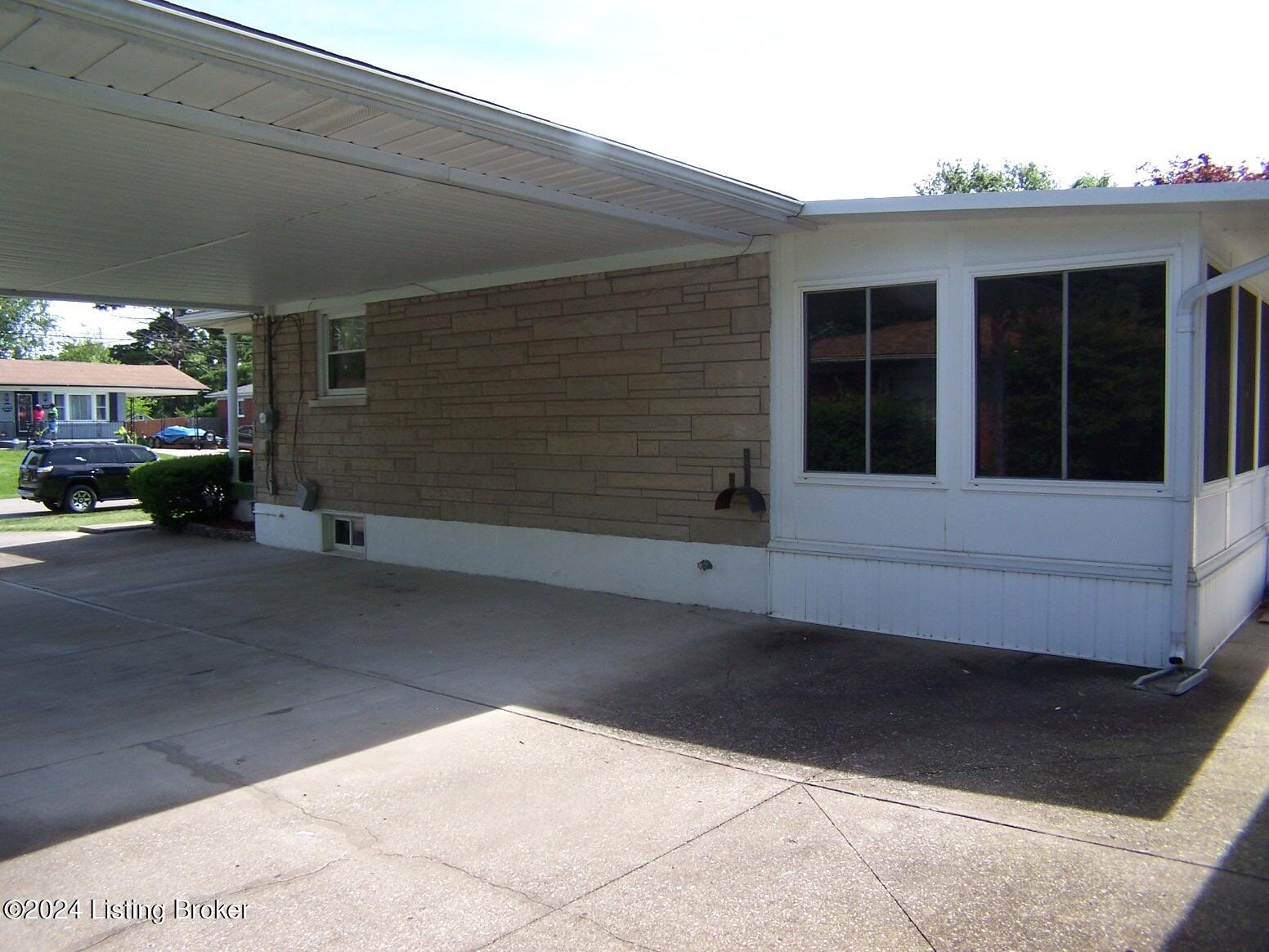 6704 Cindy Dr