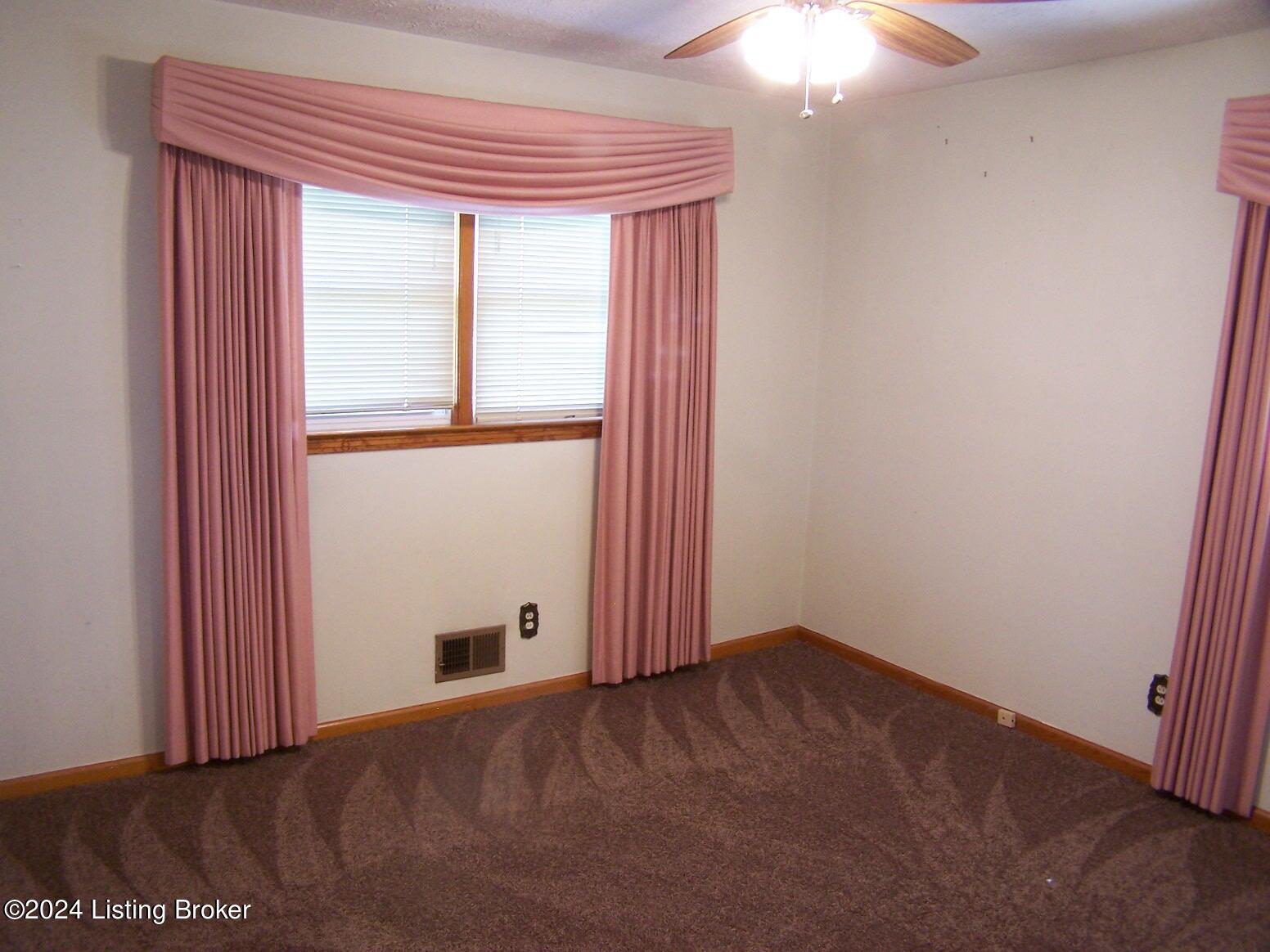 6704 Cindy Dr