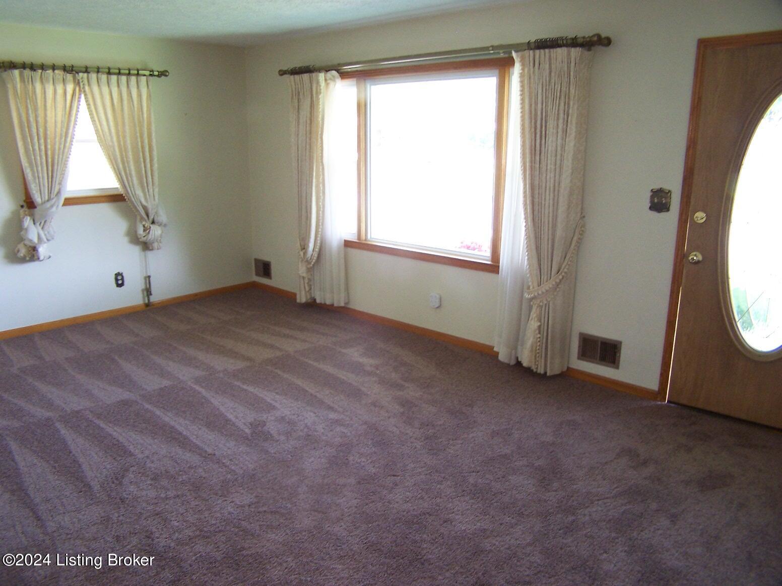 6704 Cindy Dr