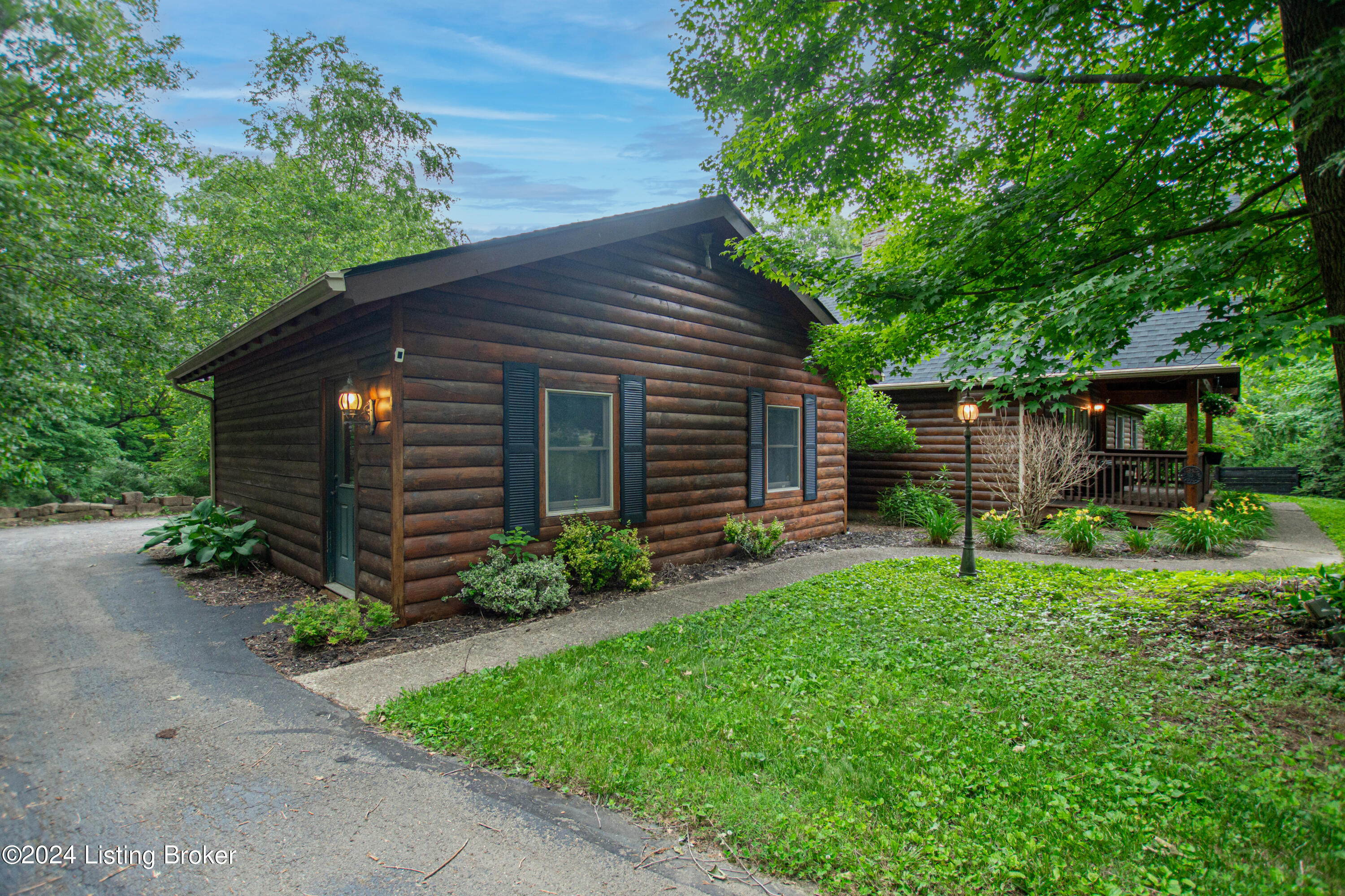 3050 Fallen Wood Ln