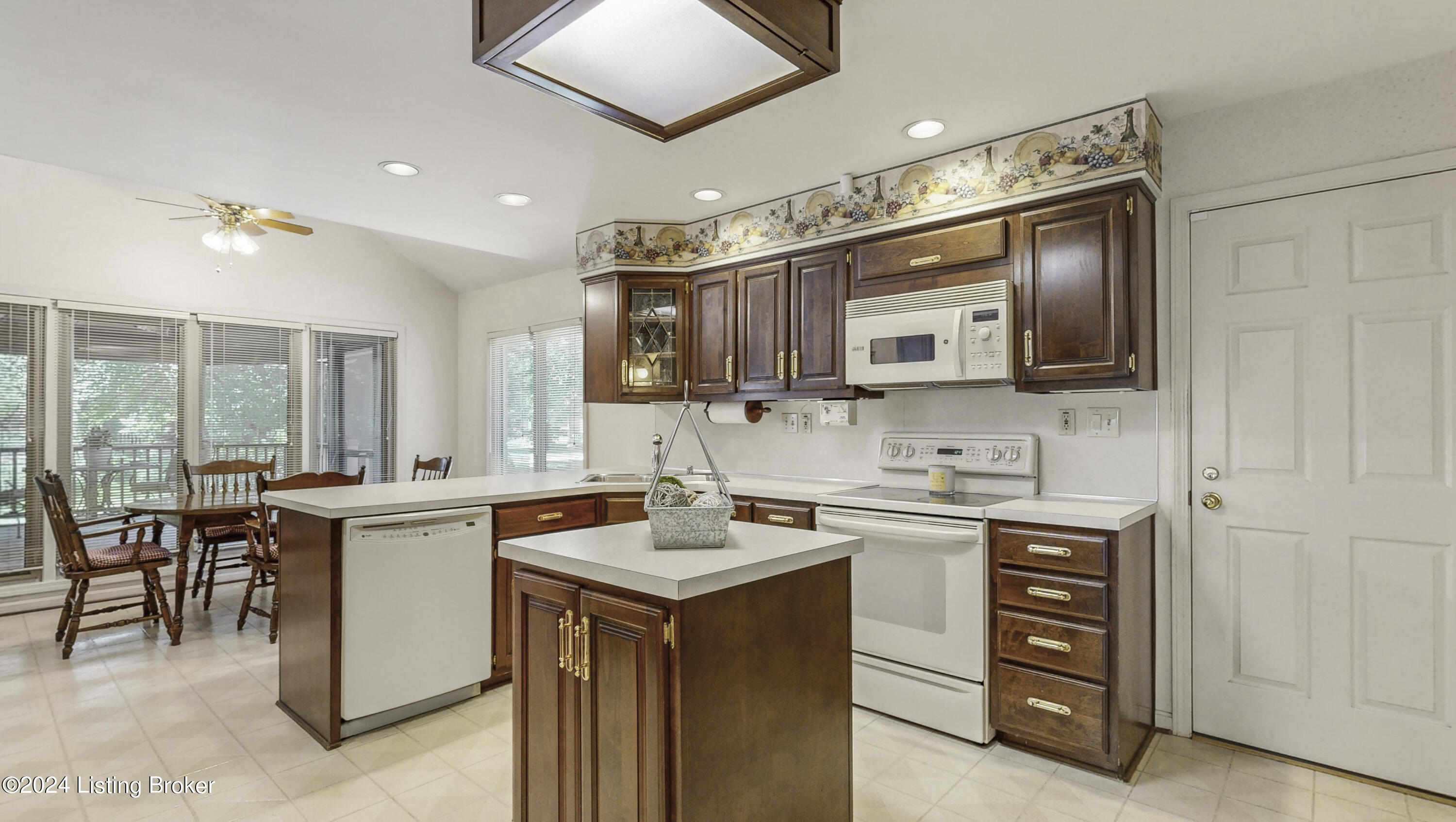 10612 Hobbs Station Rd