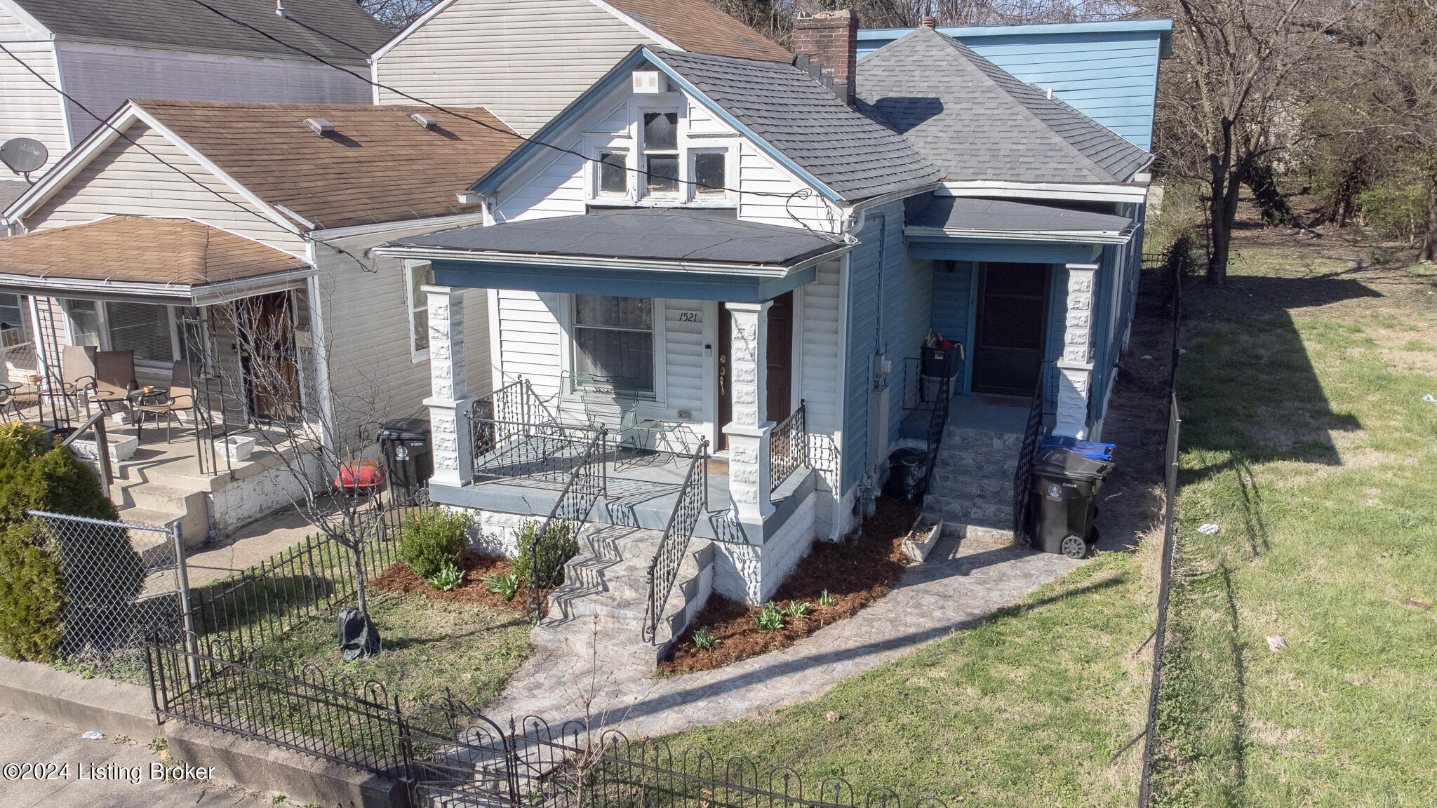 1521 Gallagher St