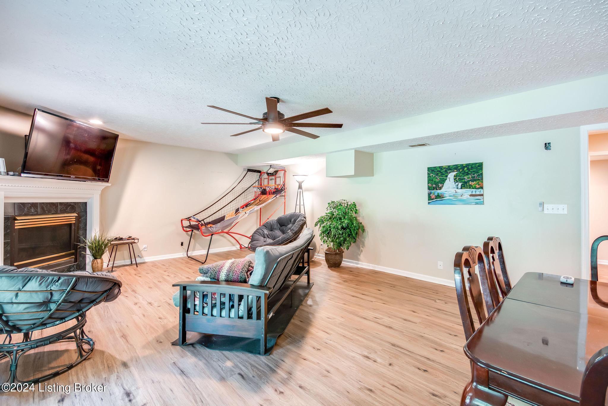 155 Peterson Dr