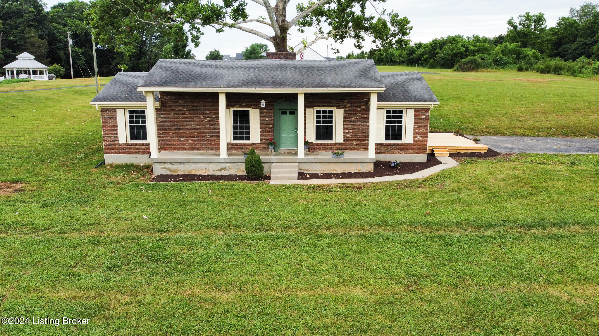 375 Ridge Rd