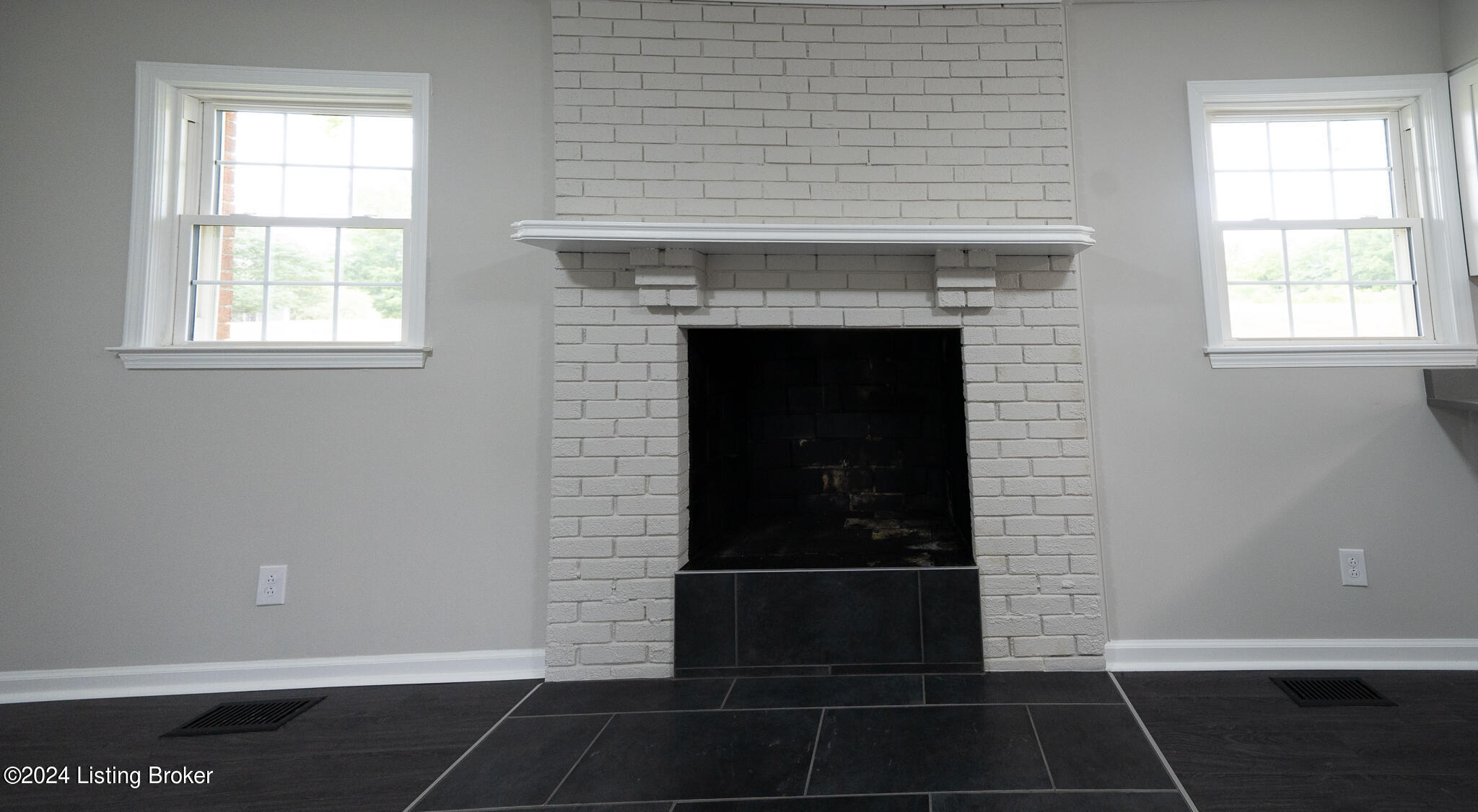 375 Ridge Rd
