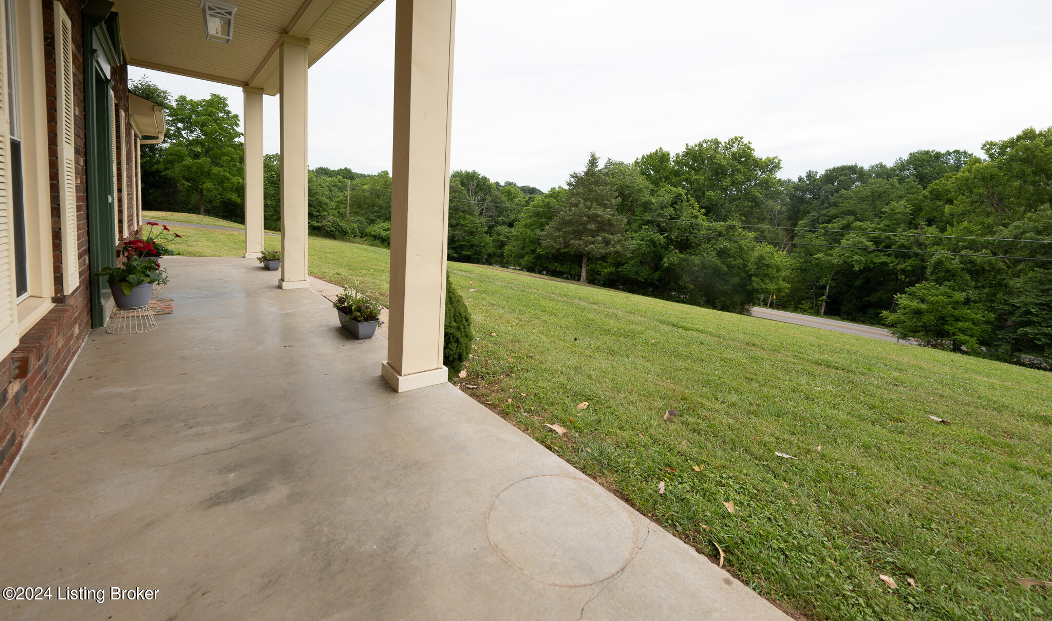 375 Ridge Rd