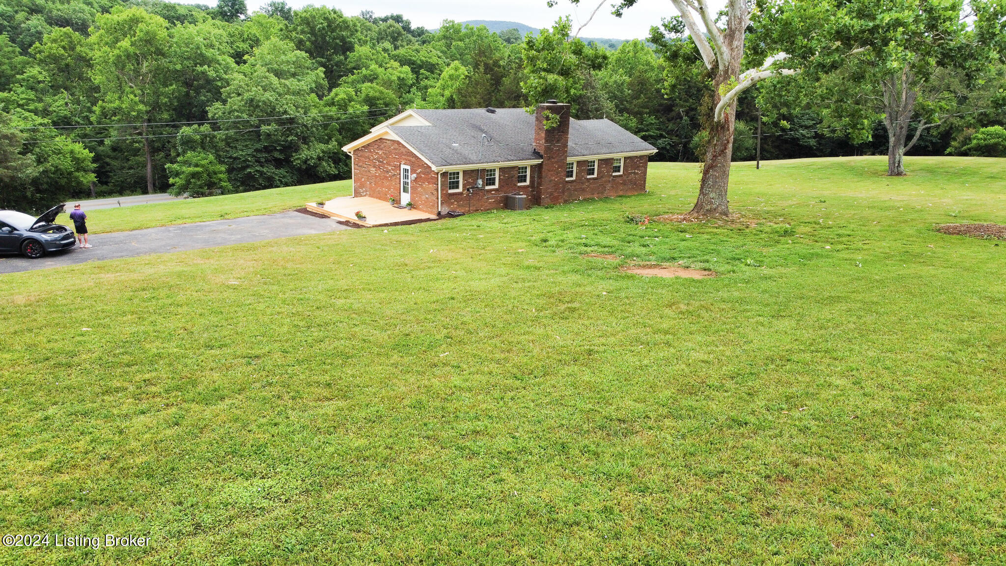 375 Ridge Rd