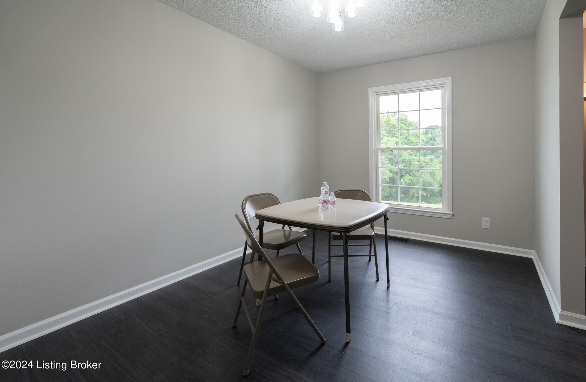 375 Ridge Rd