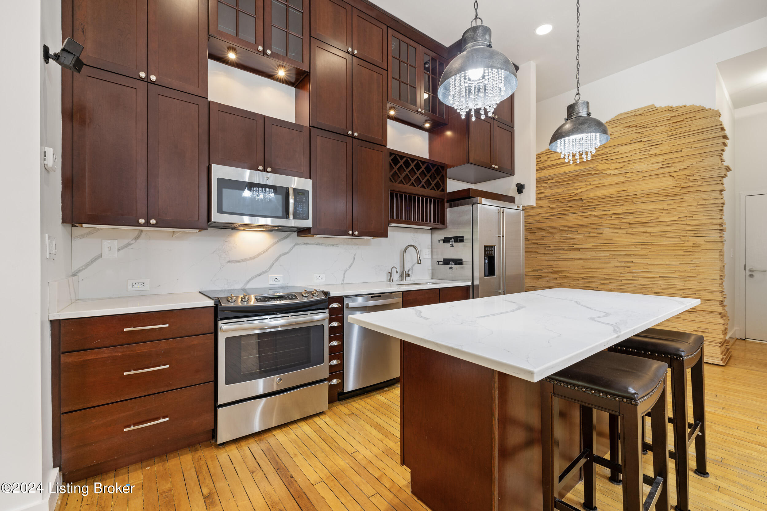2525 George Rogers Clark Pl, APT 104
