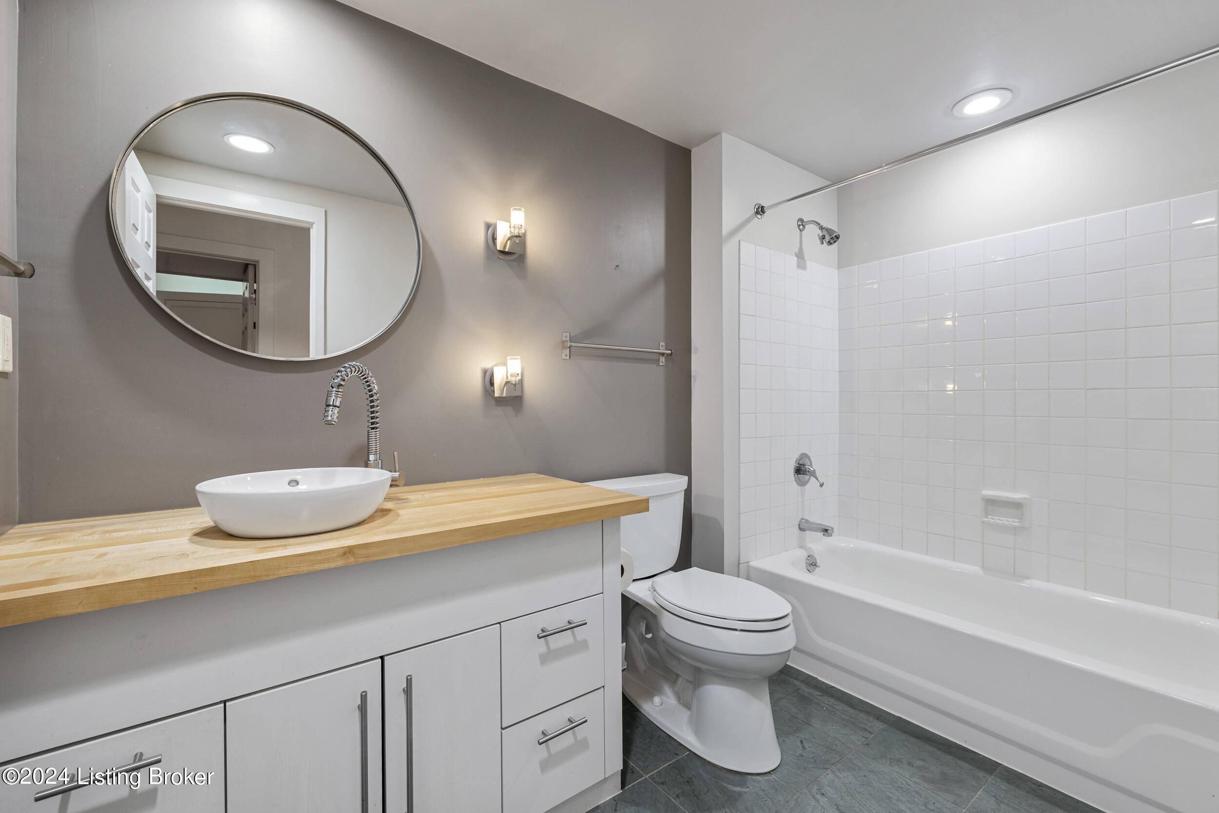 2525 George Rogers Clark Pl, APT 104