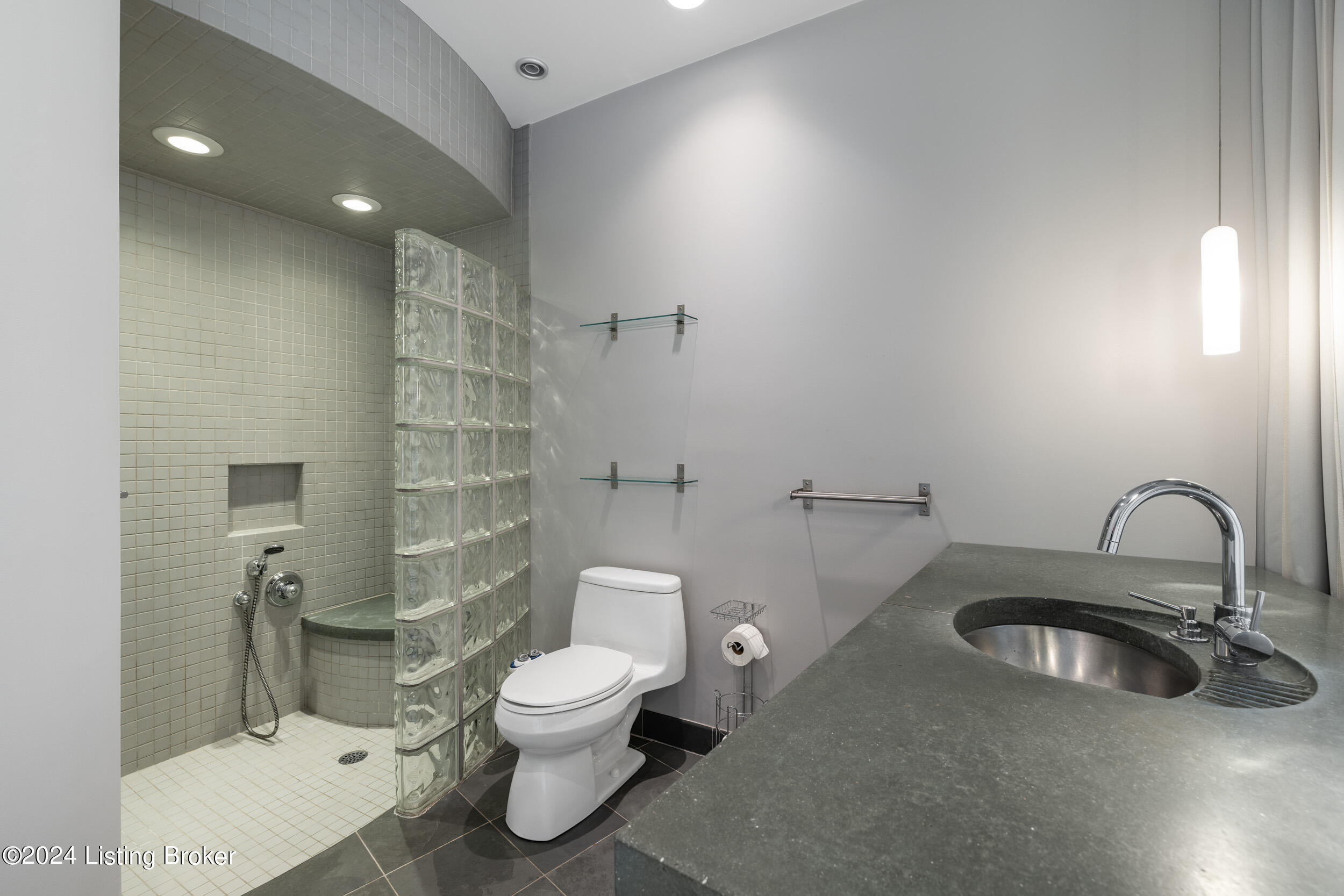 2525 George Rogers Clark Pl, APT 104