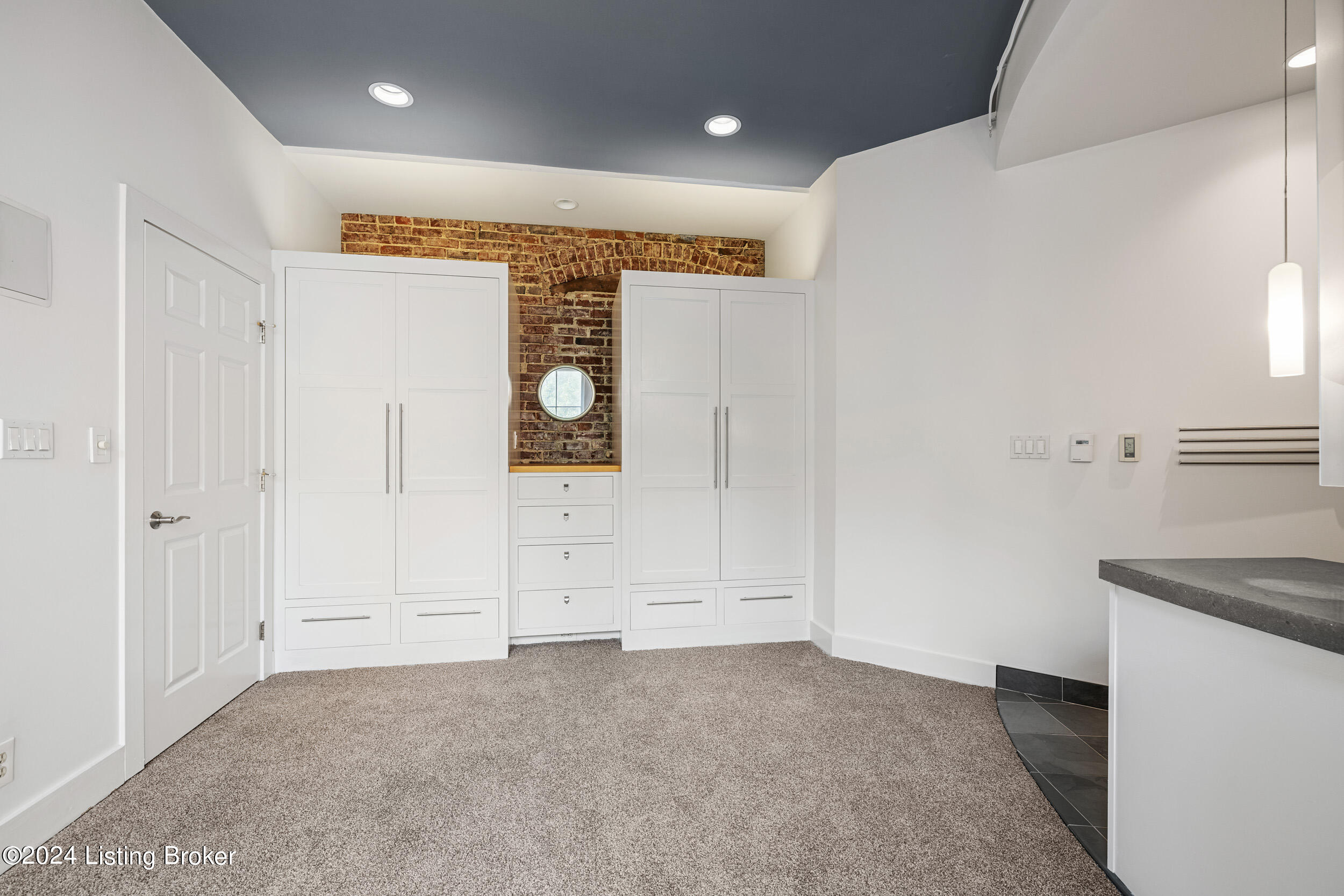 2525 George Rogers Clark Pl, APT 104