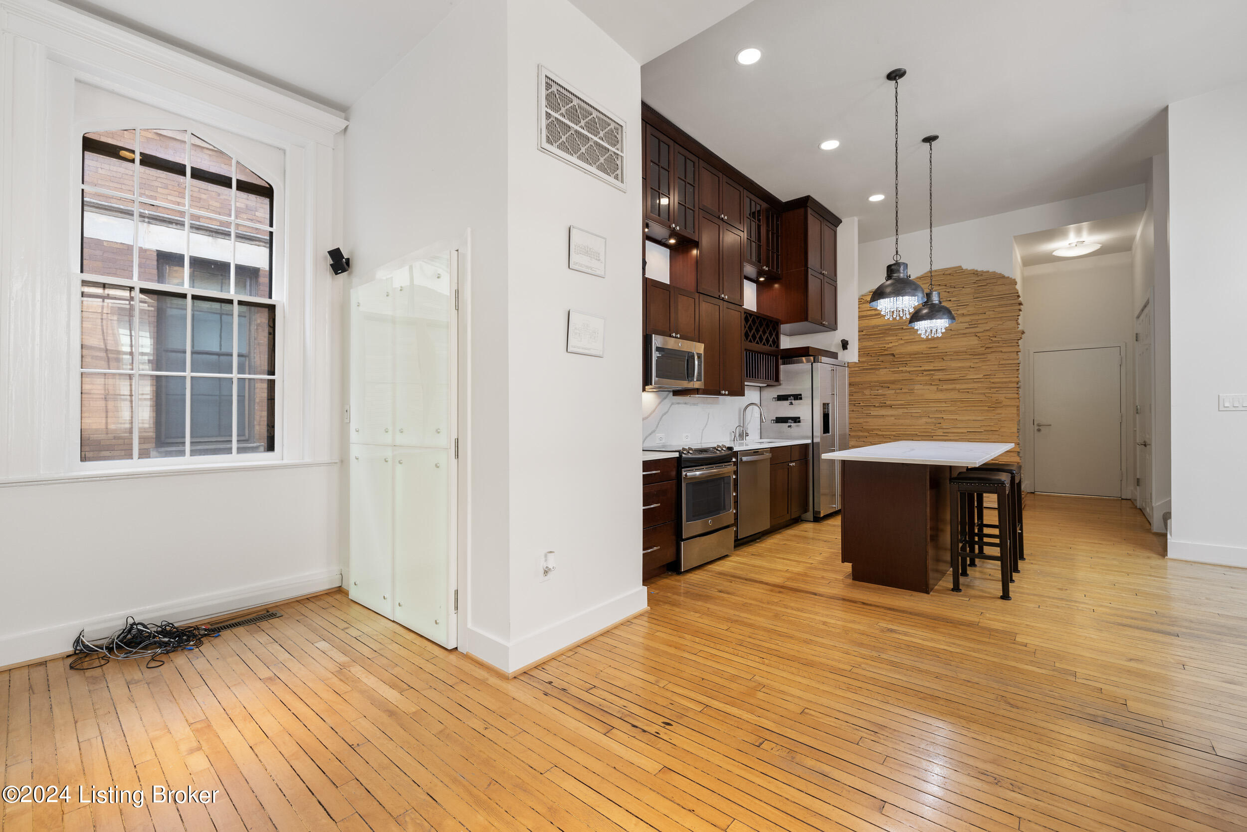 2525 George Rogers Clark Pl, APT 104