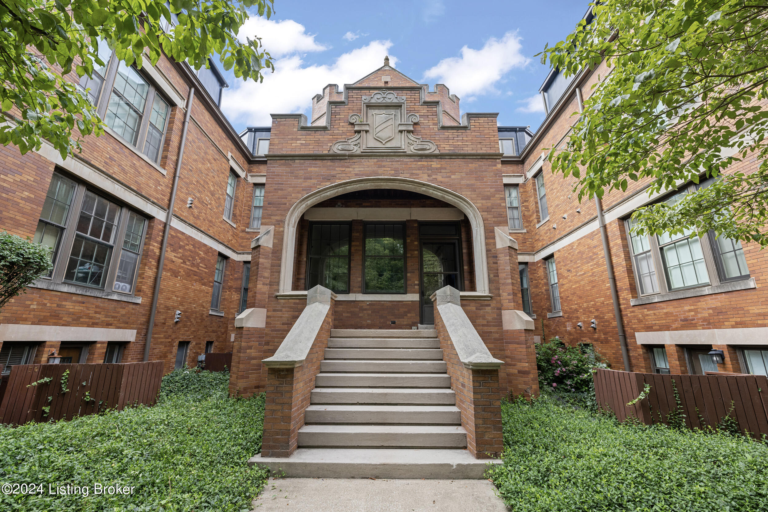 2525 George Rogers Clark Pl, APT 104