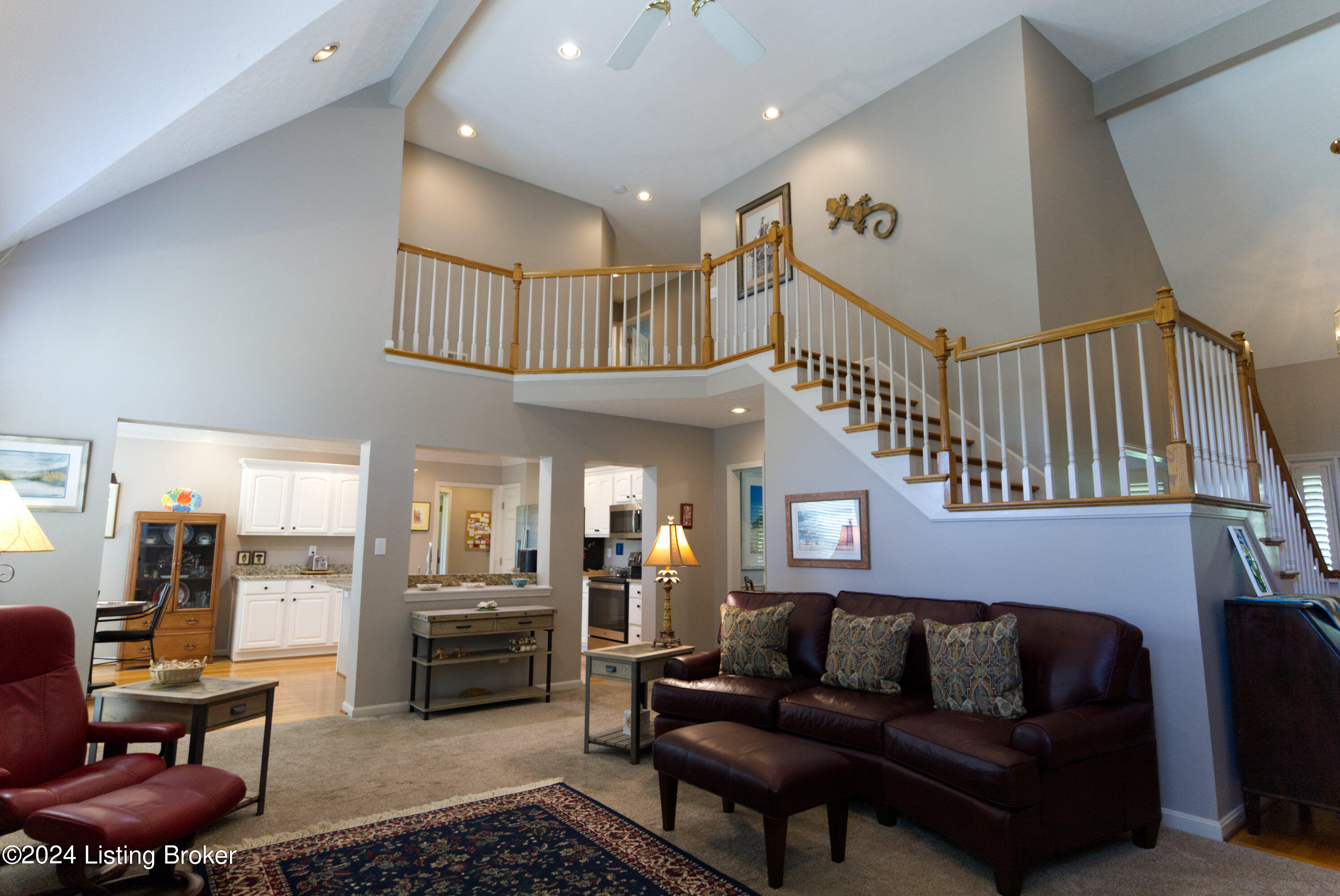 63 Persimmon Ridge Dr