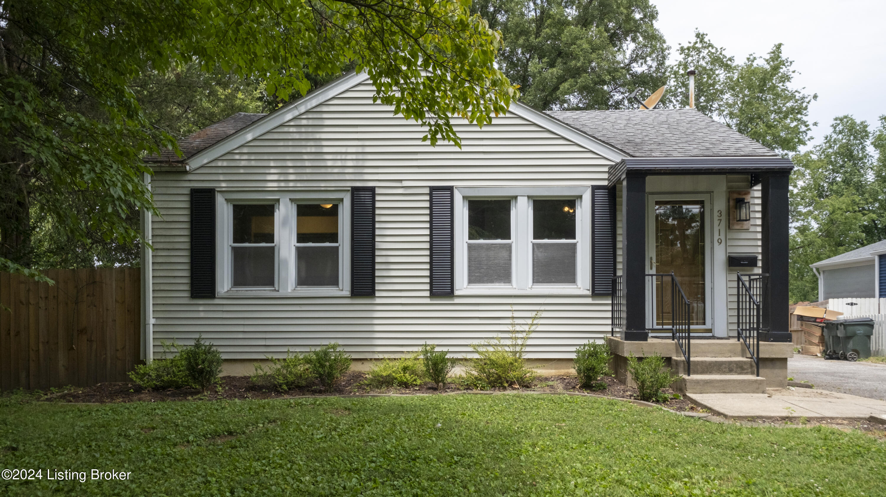 3719 Locust Ave