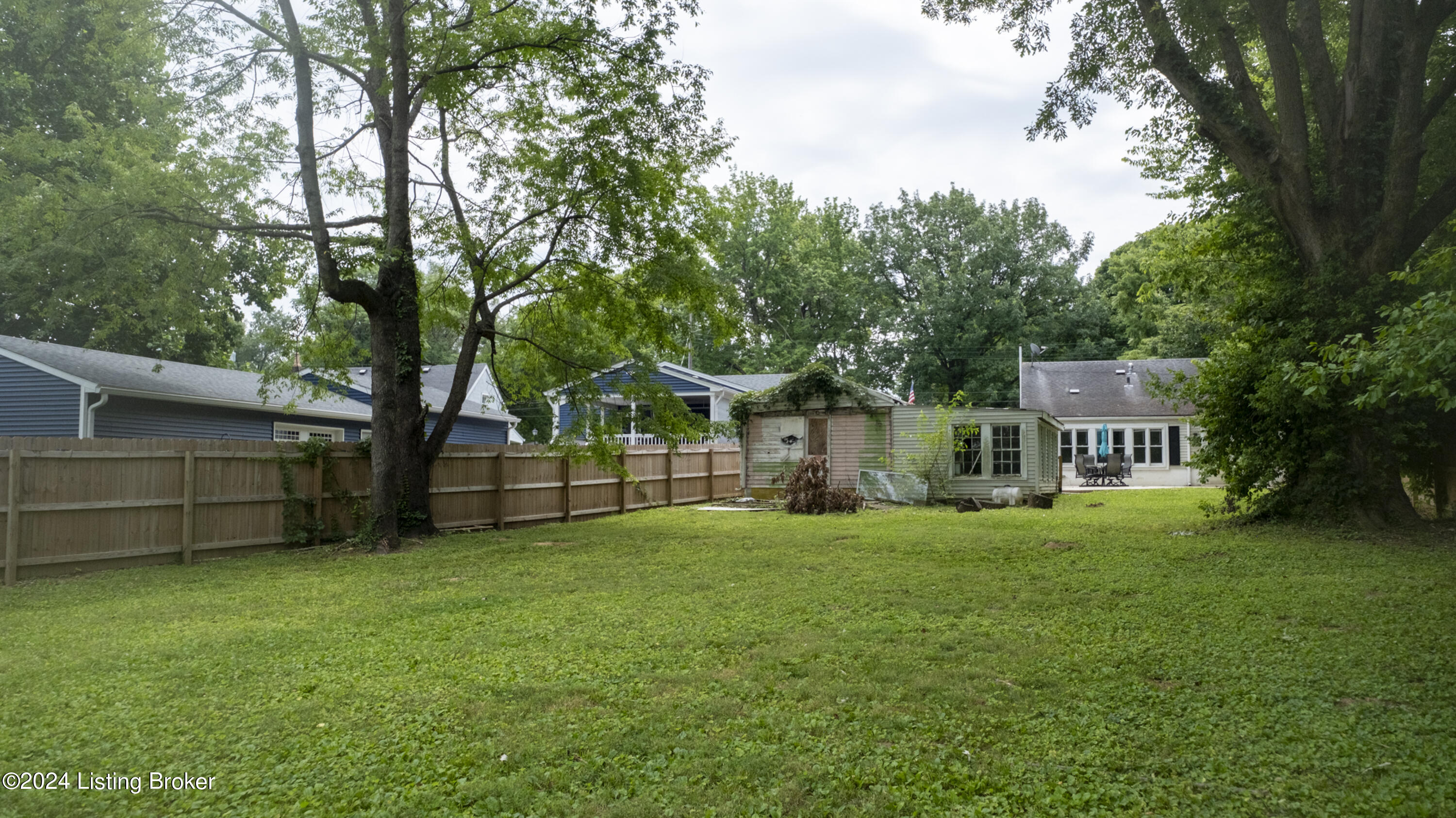 3719 Locust Ave