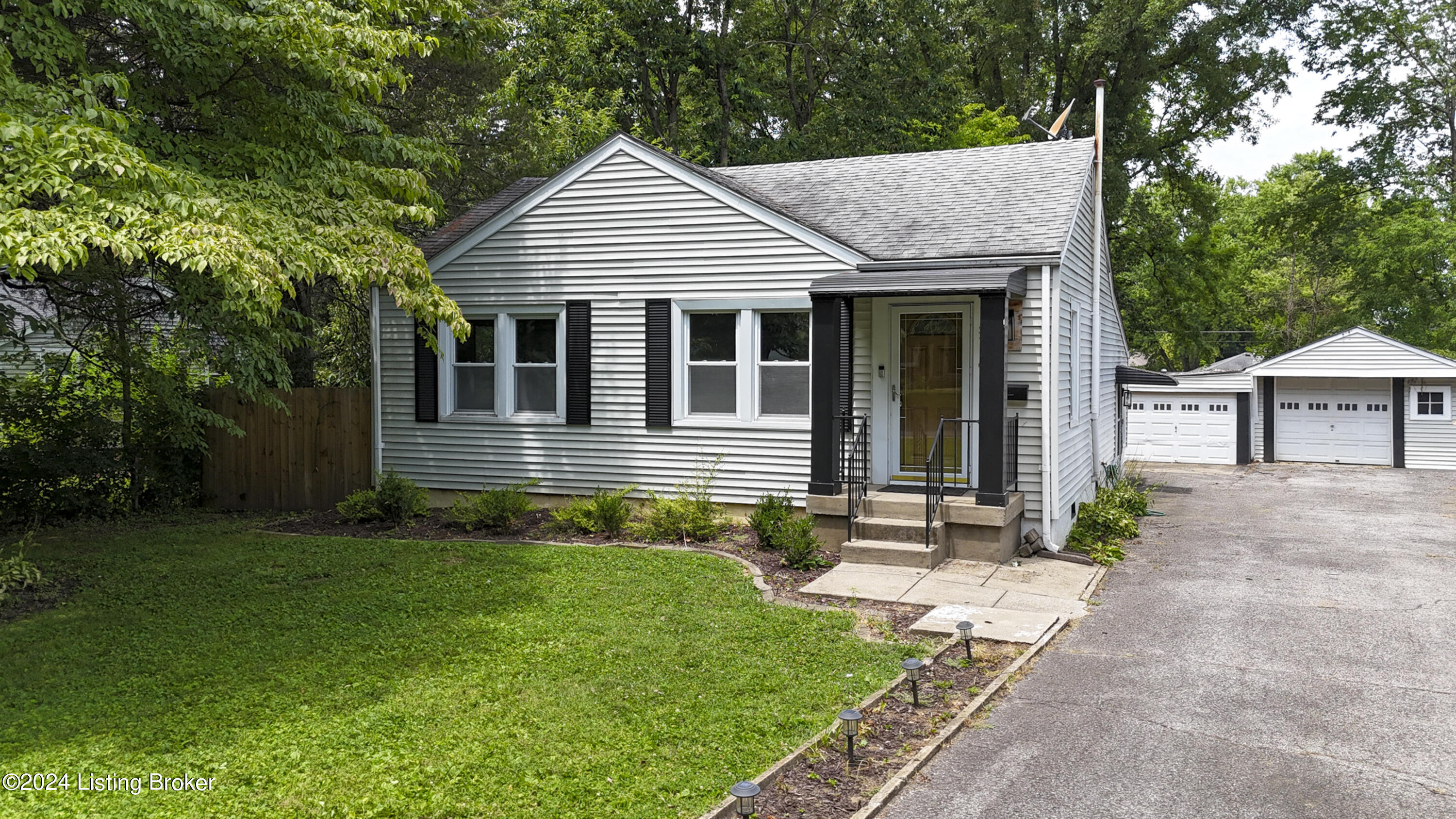 3719 Locust Ave