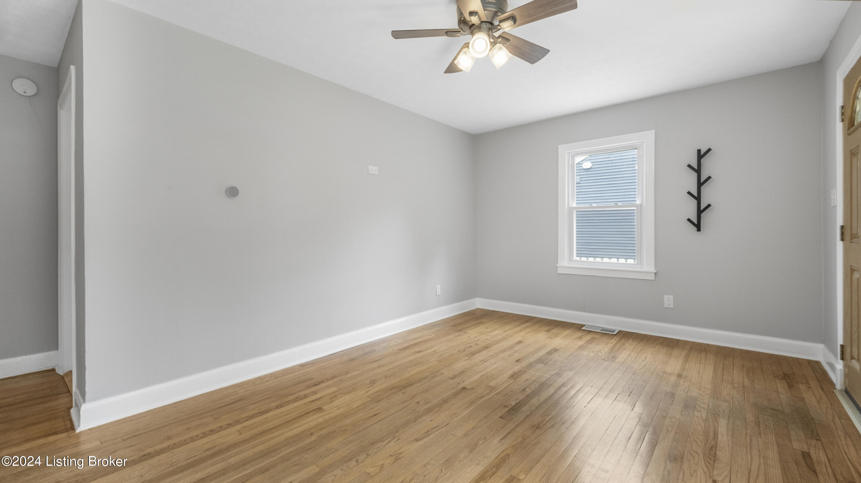 3719 Locust Ave