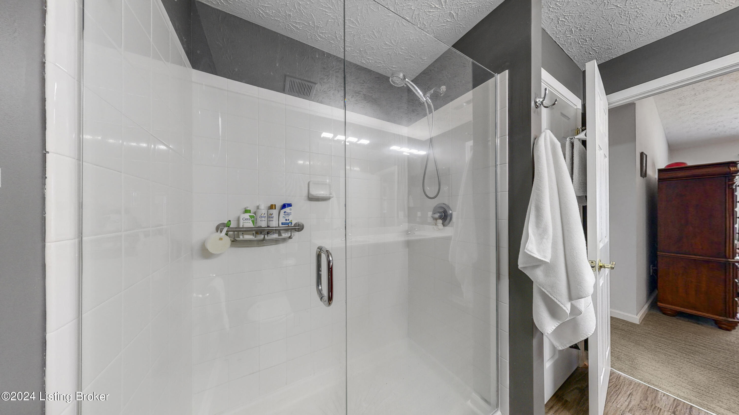2609 Bradford Commons Dr, UNIT 203