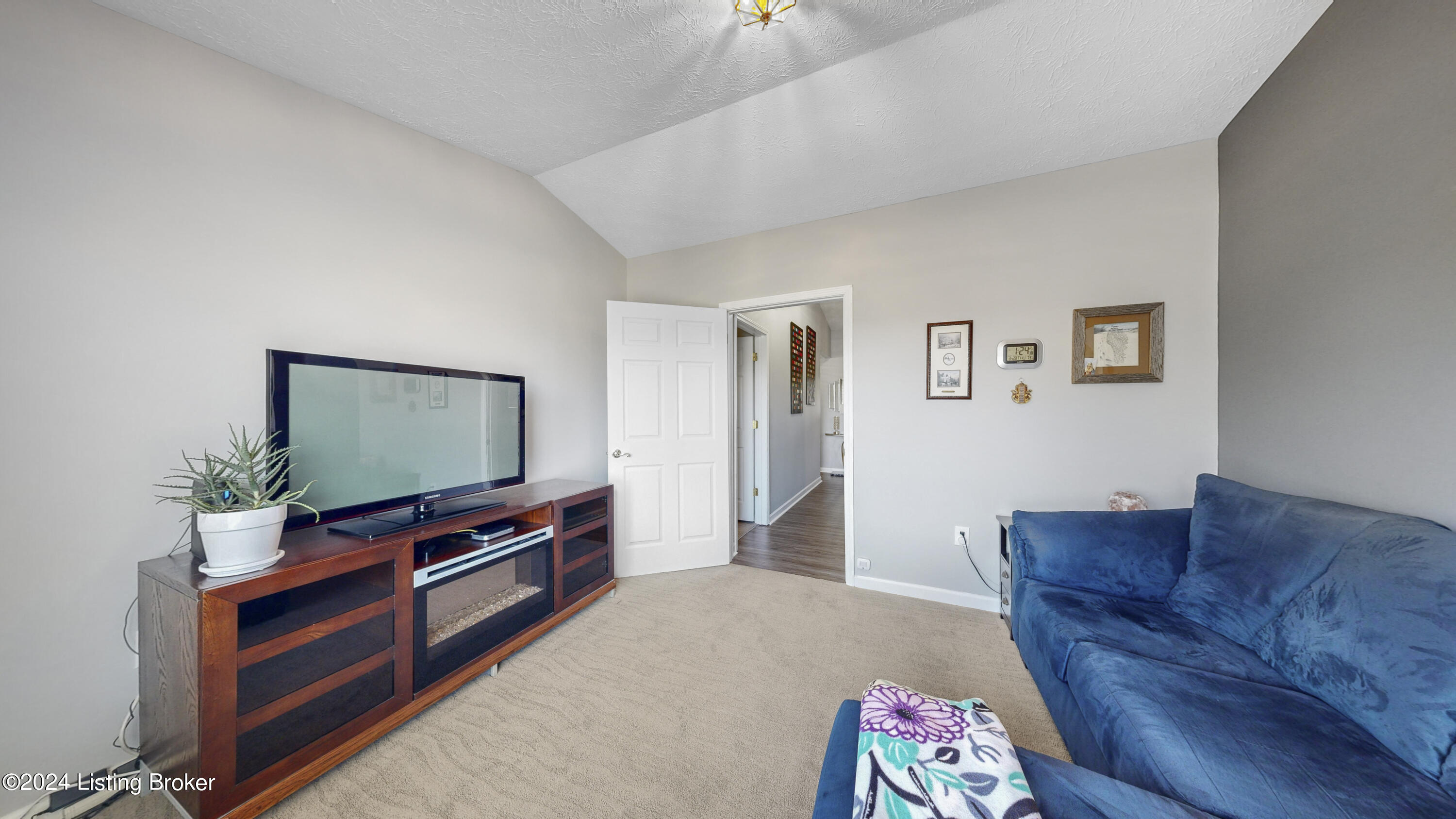 2609 Bradford Commons Dr, UNIT 203