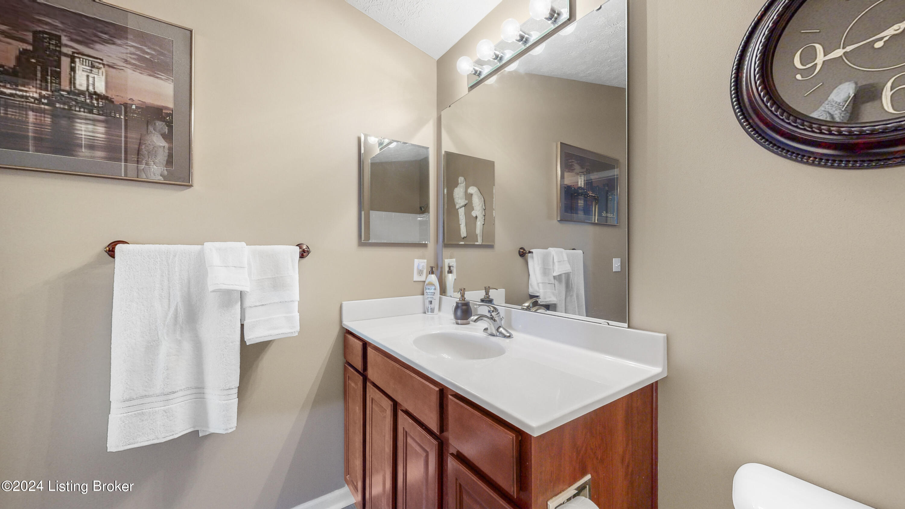 2609 Bradford Commons Dr, UNIT 203