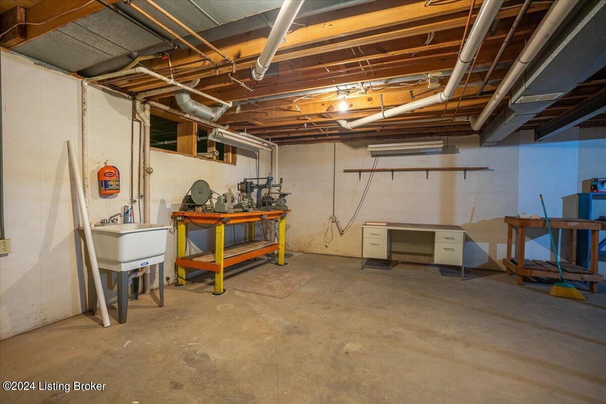 3613 Trail Ridge Rd
