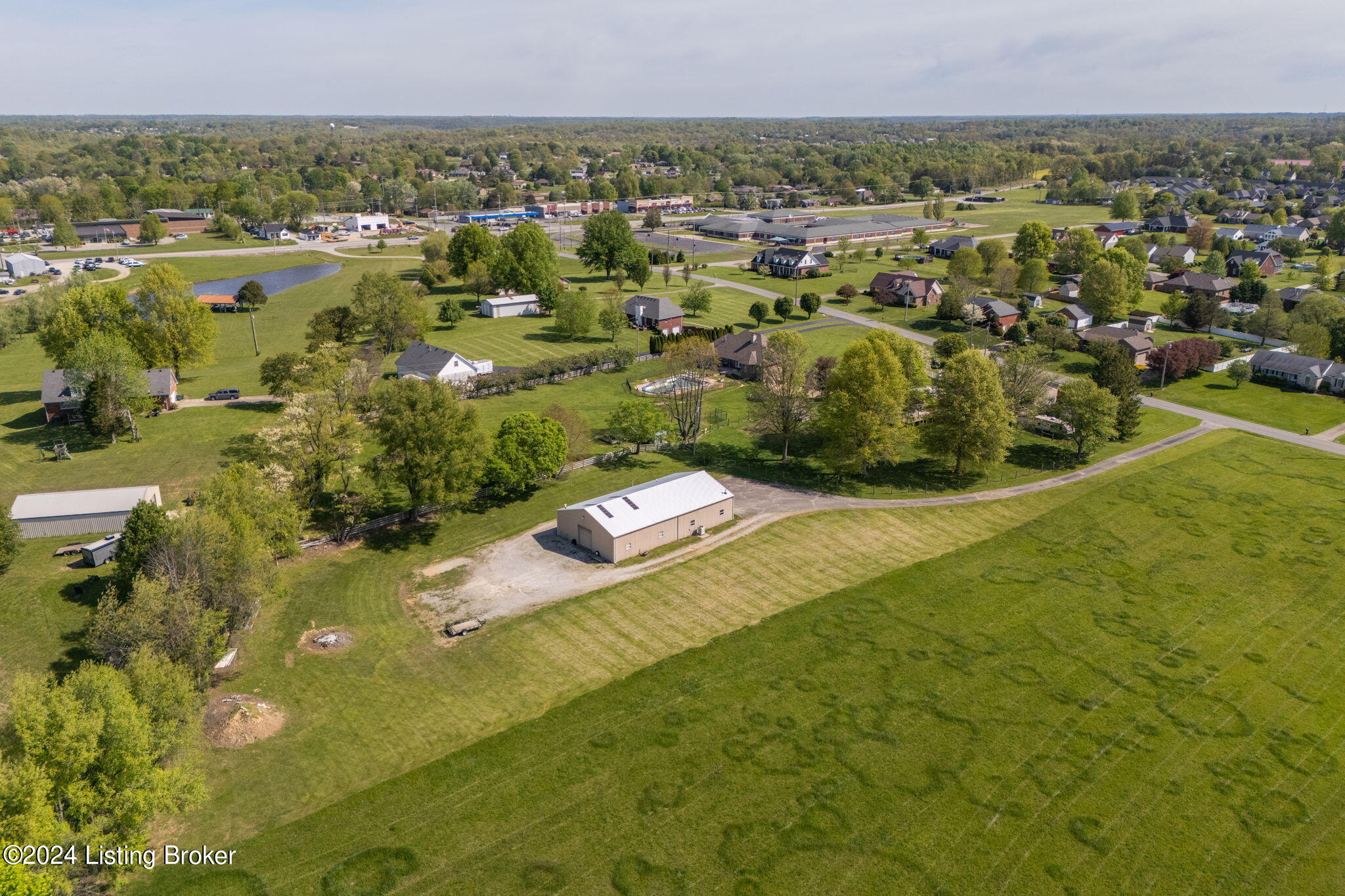 317 Bogard Ln