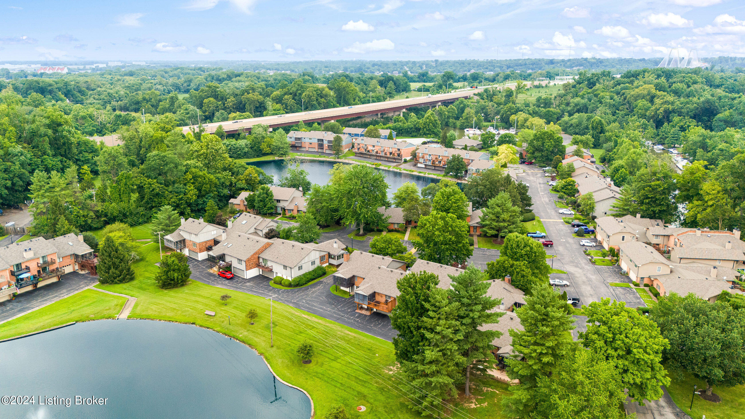5553 Forest Lake Dr