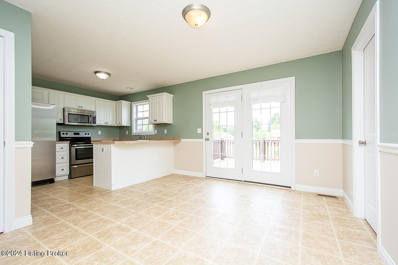 119 Camellia Ave