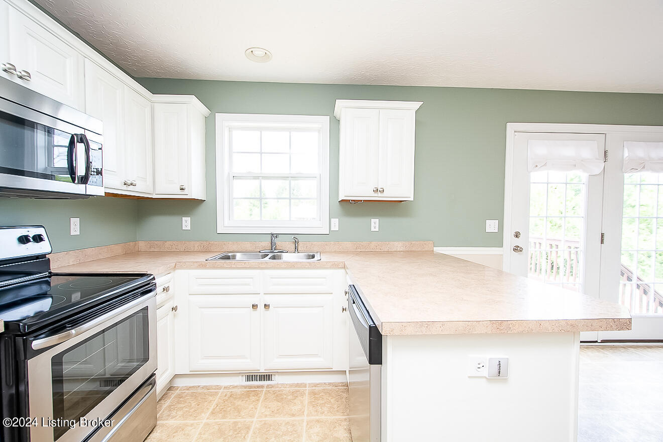 119 Camellia Ave