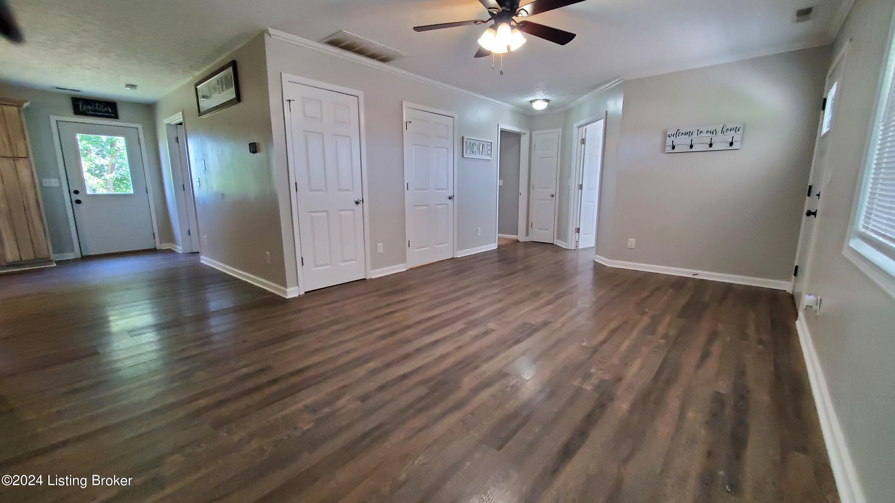 1685 Ochs Ln