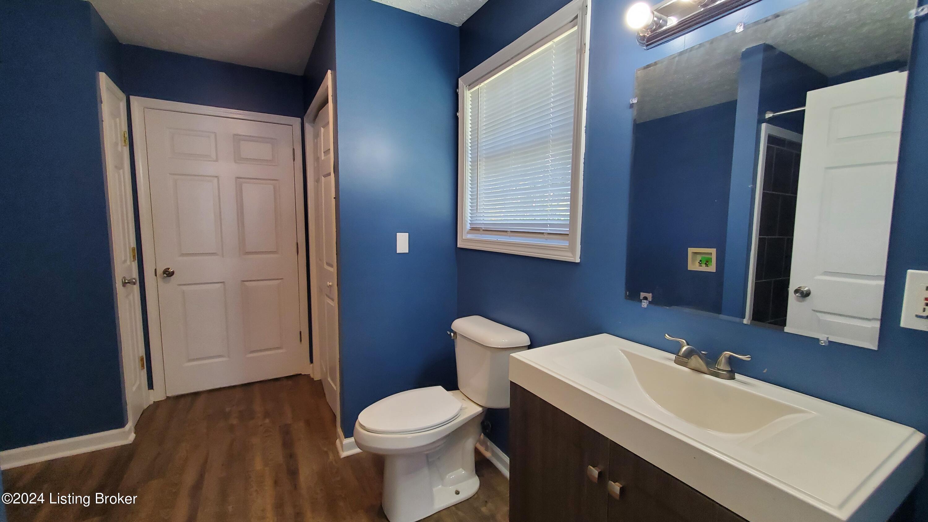 1685 Ochs Ln