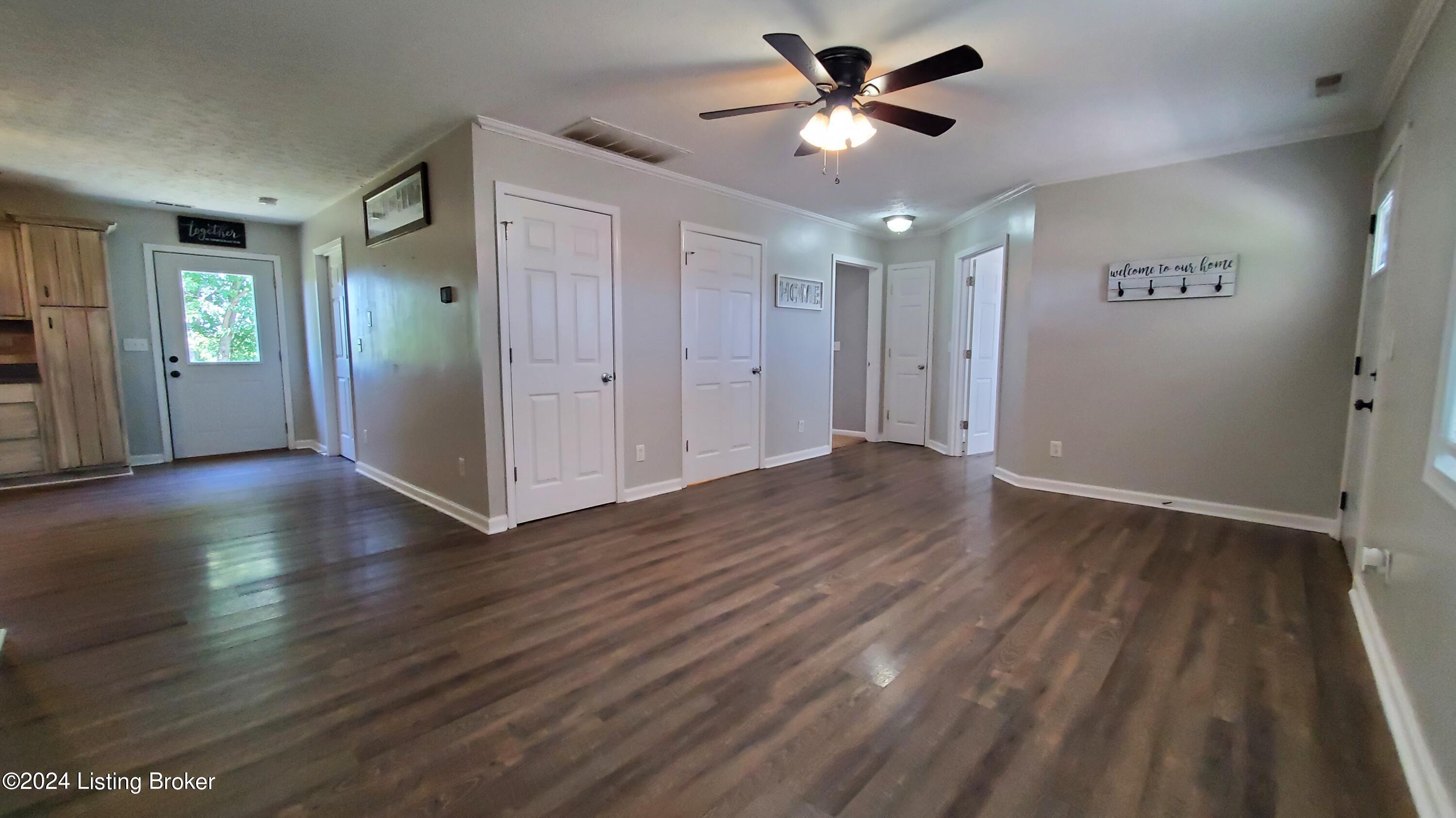 1685 Ochs Ln