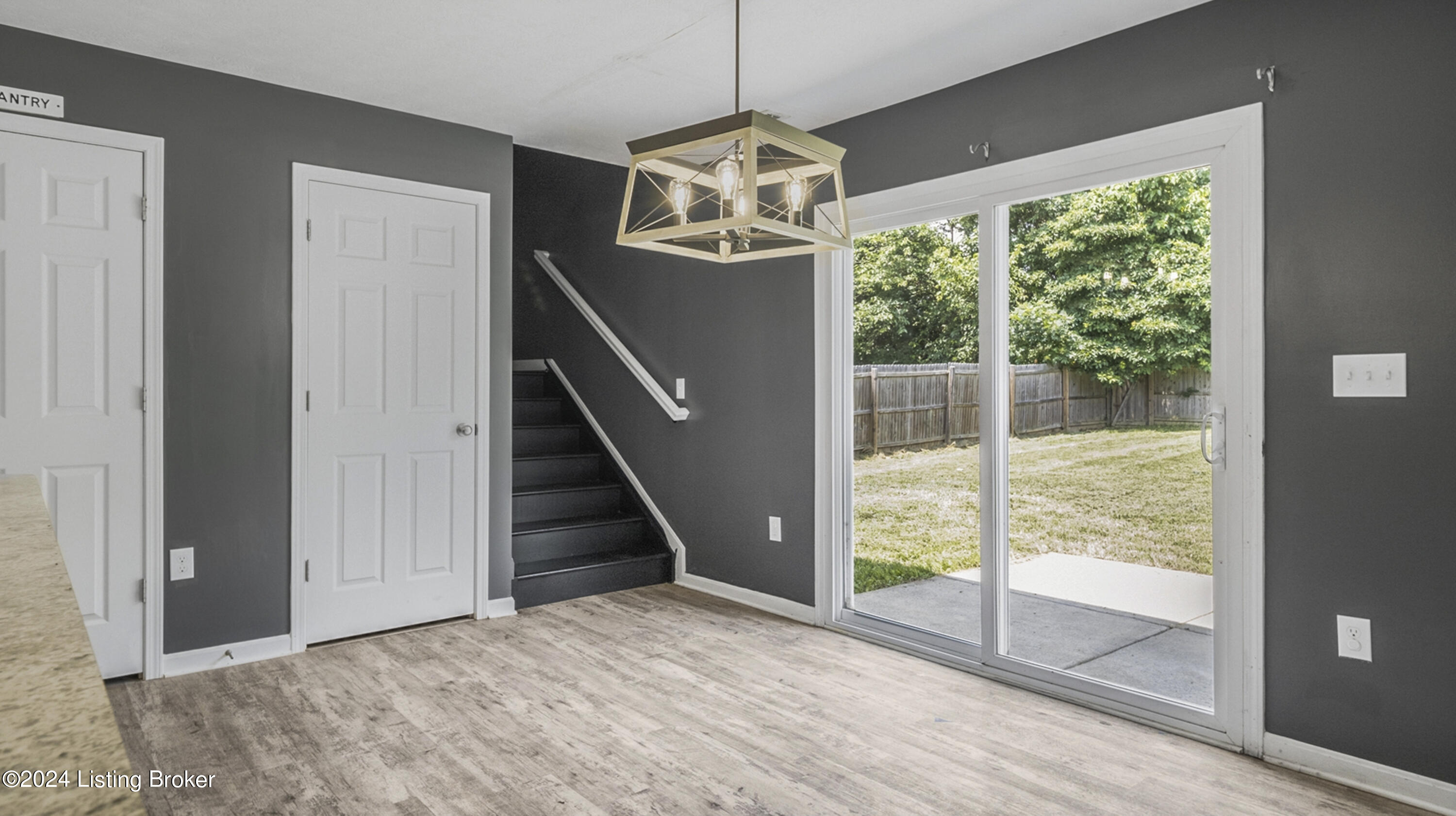 8507 Splendid Point