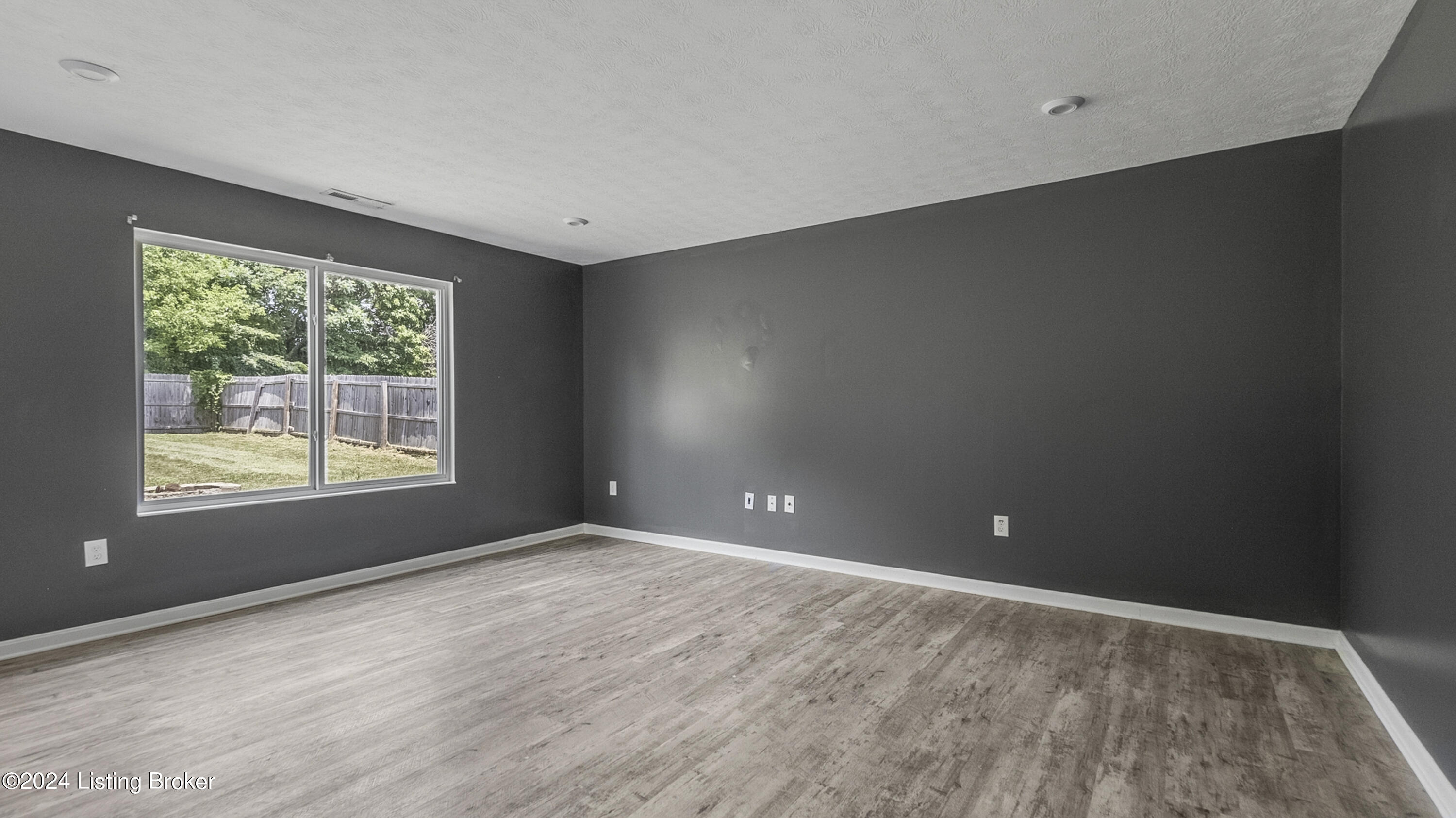 8507 Splendid Point