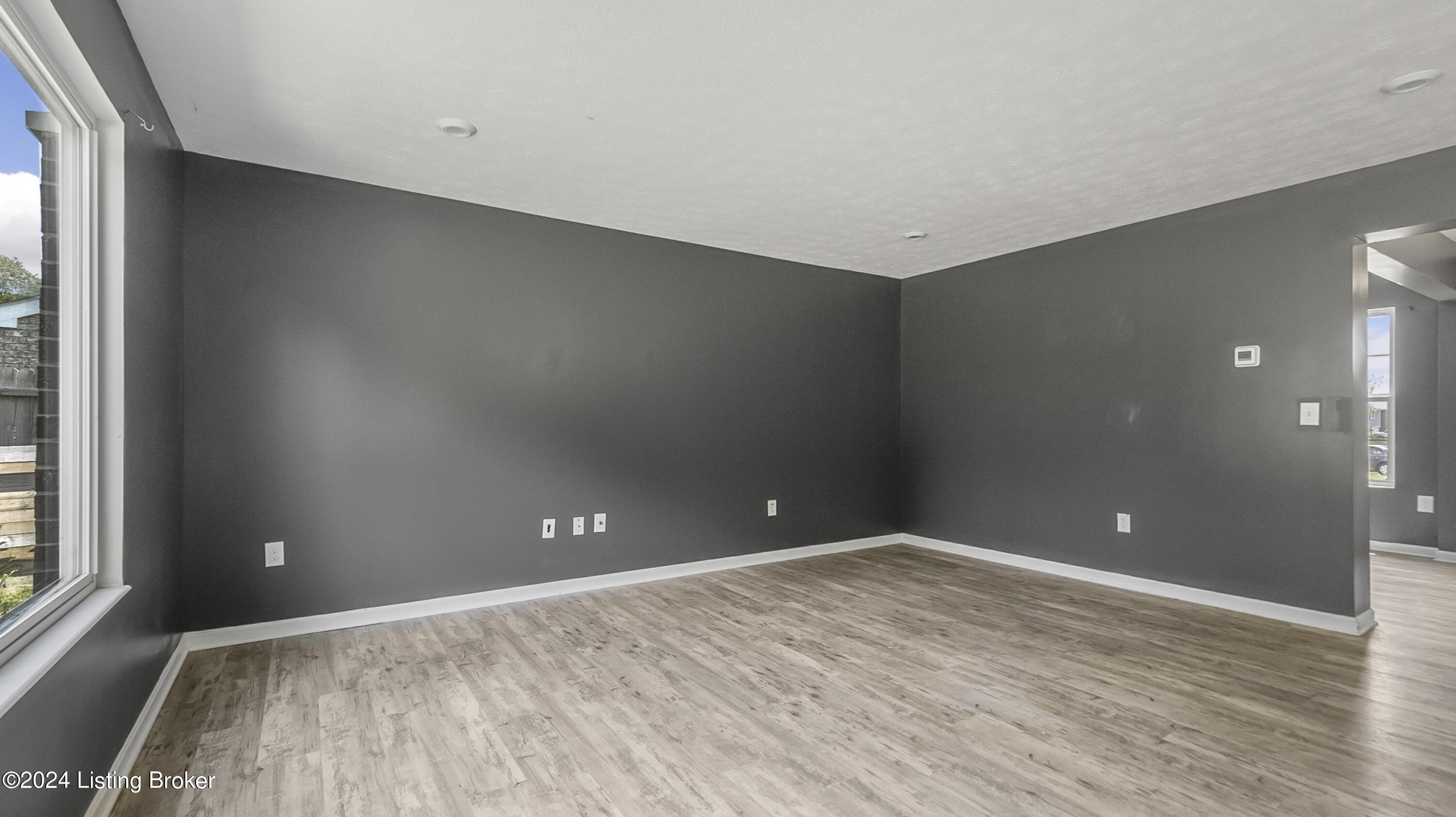 8507 Splendid Point