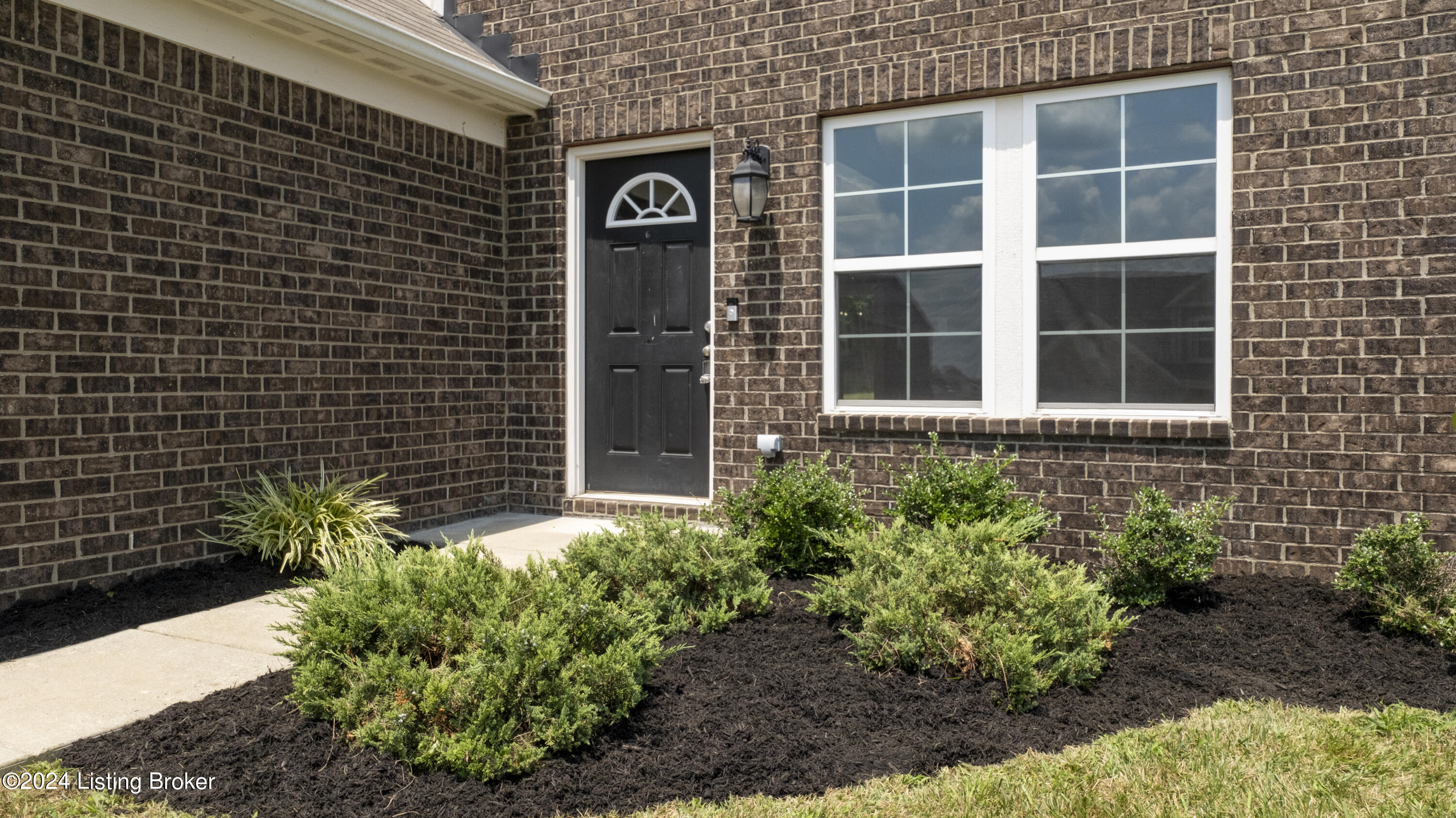 8507 Splendid Point