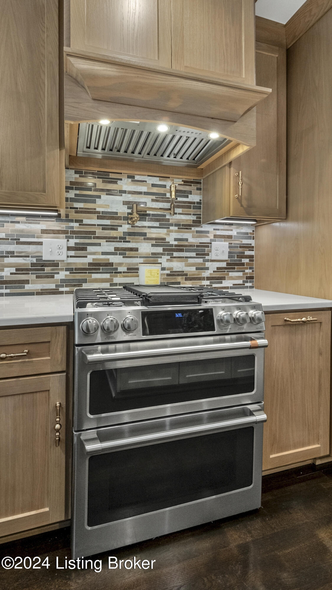 1378 Waxwing Pl