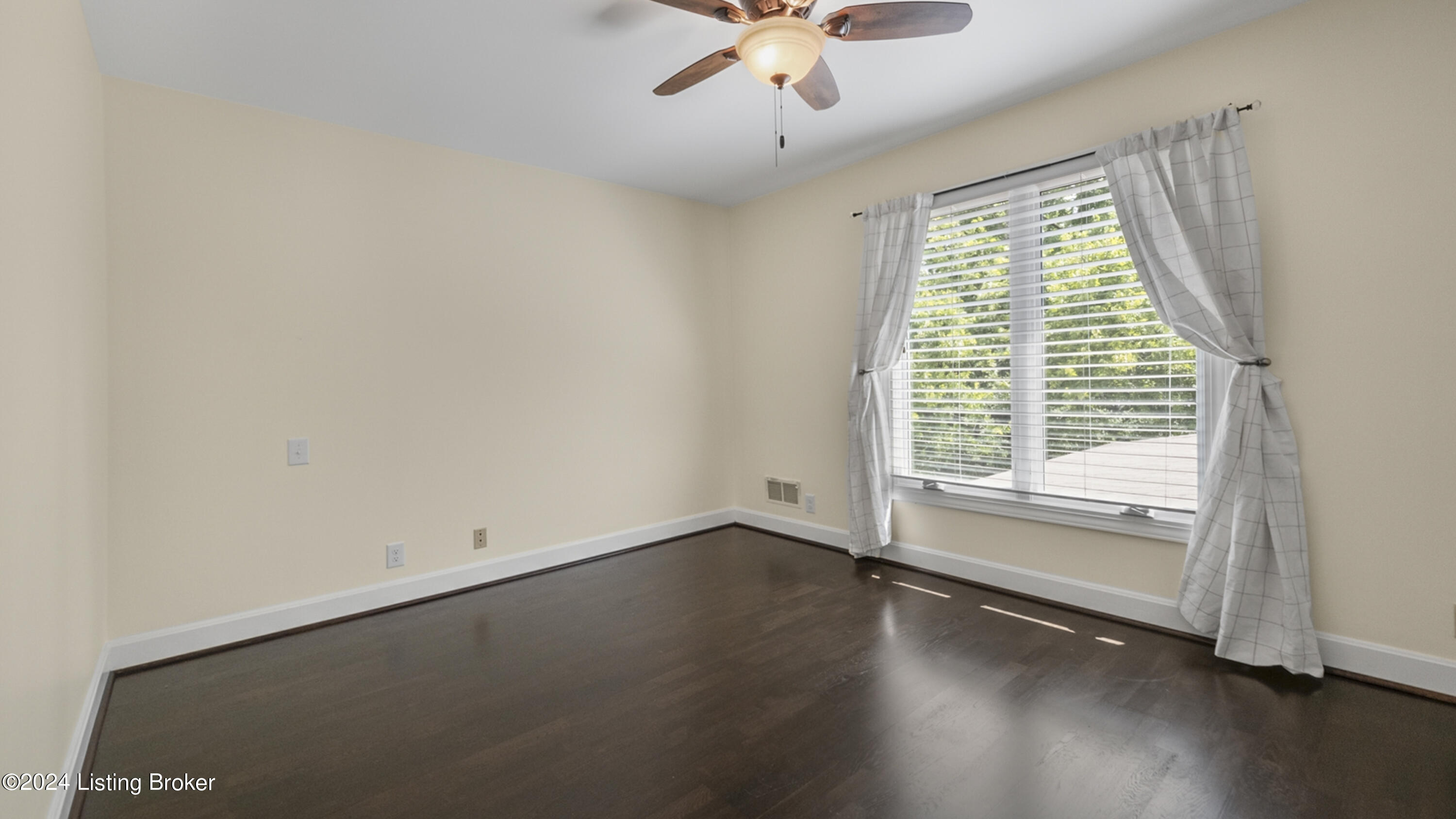 1378 Waxwing Pl
