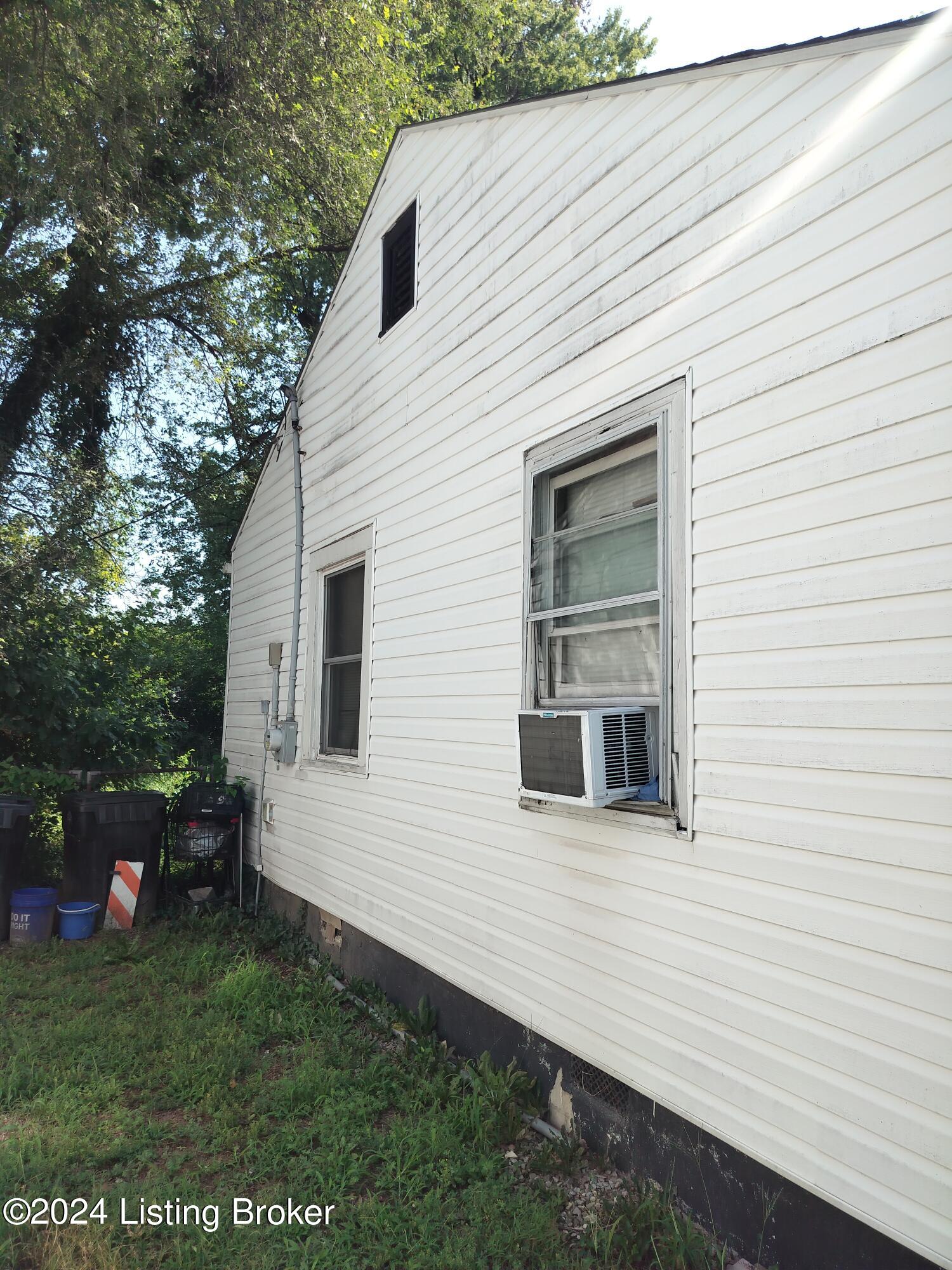 2703 Algonquin Pkwy