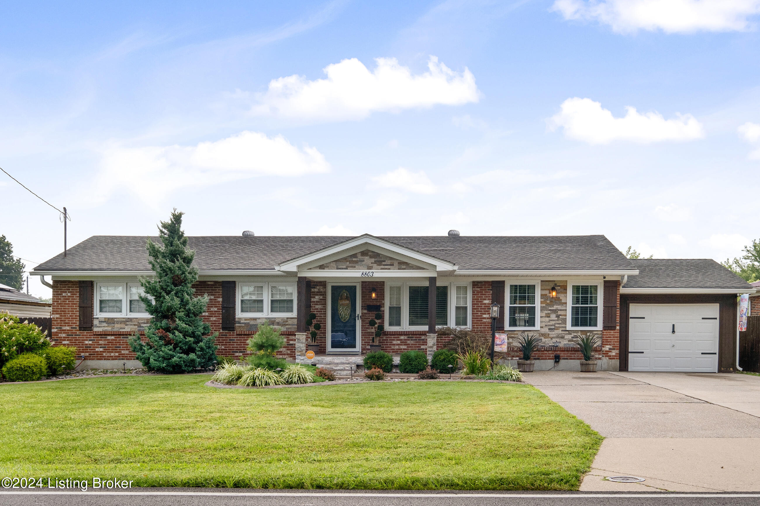 8803 Thompson Ln