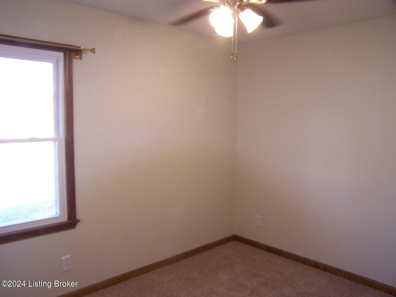6902 Cedarwood Dr