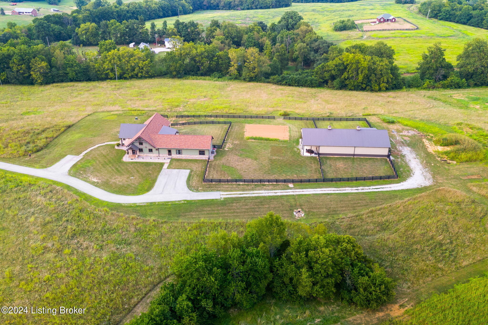 1032 Chatman Ln