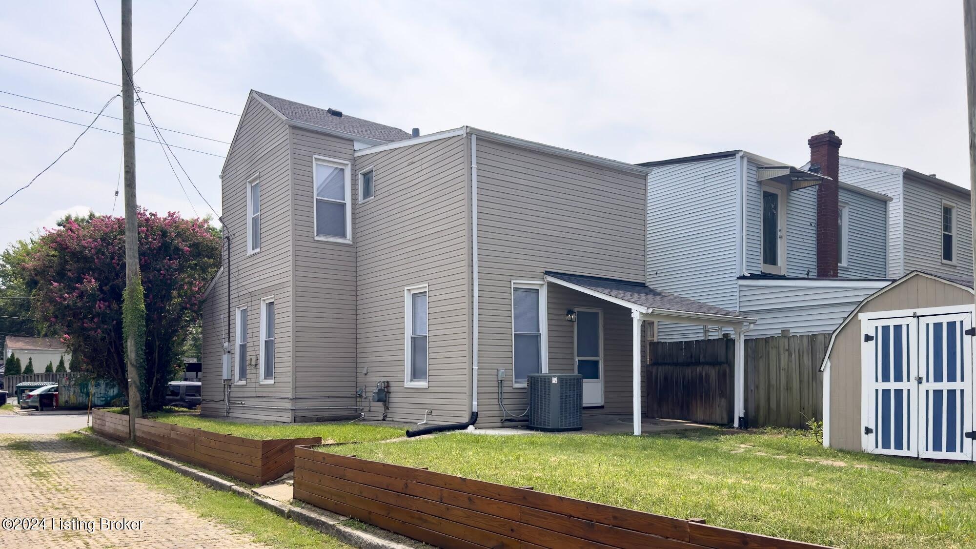 1313 E Breckinridge St