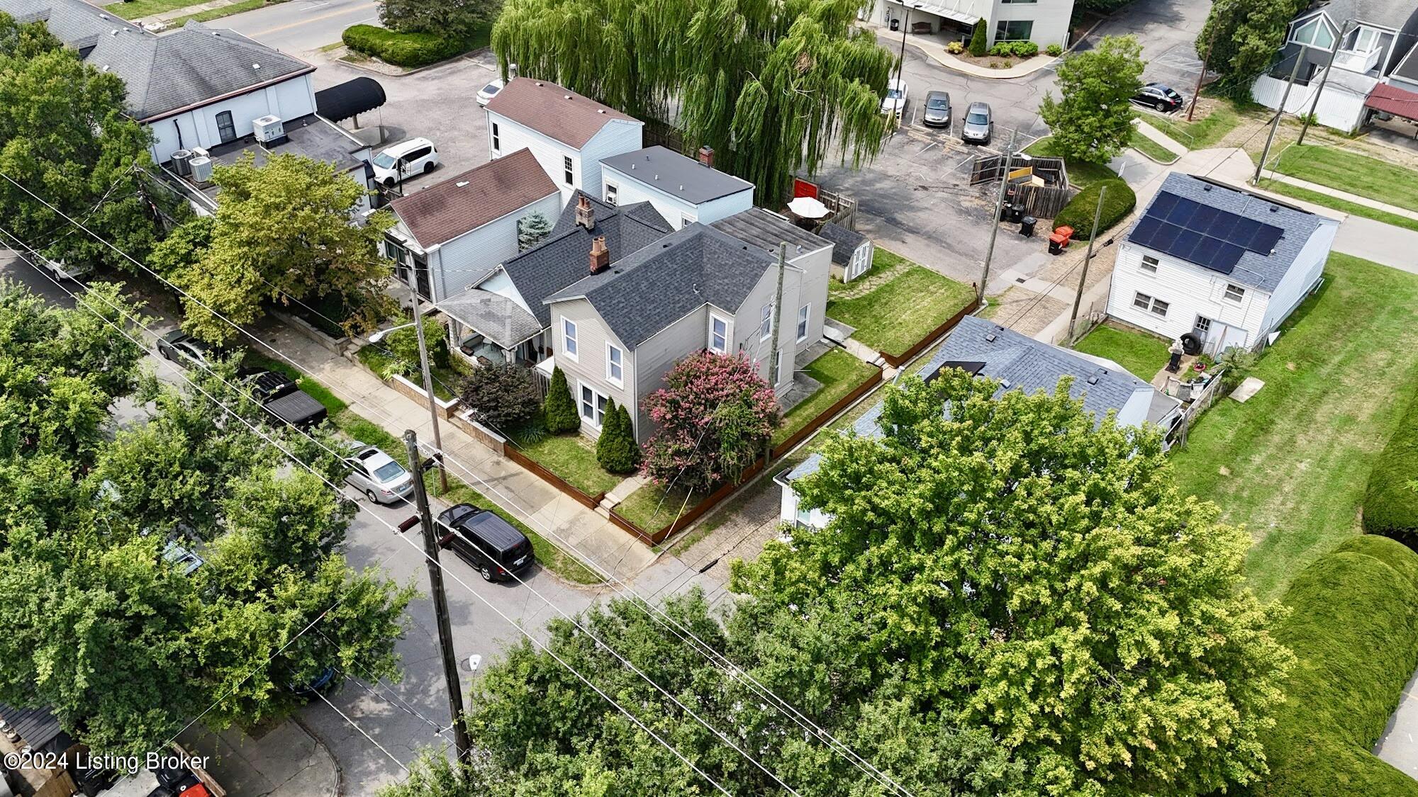 1313 E Breckinridge St